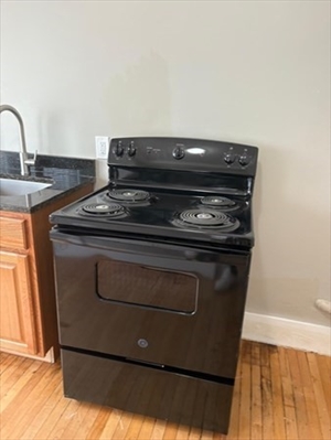 664 Western Avenue, Apt 4