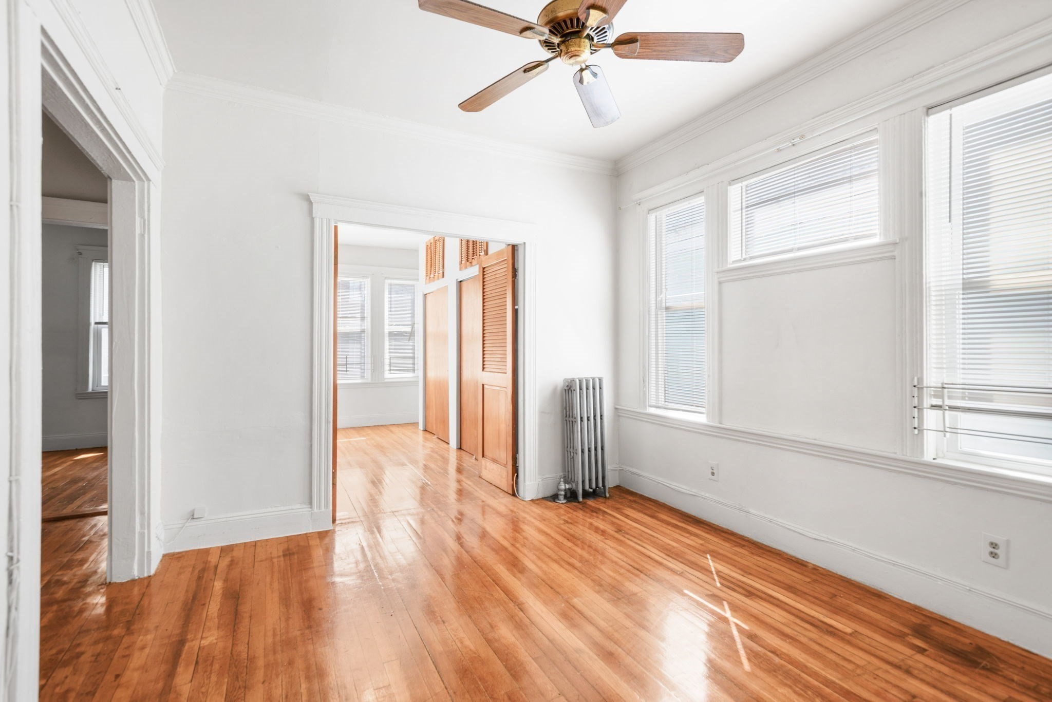 dorchester - #73413044