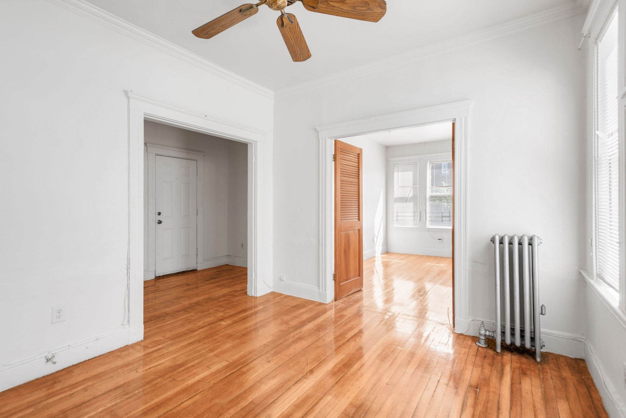 dorchester - #73413044