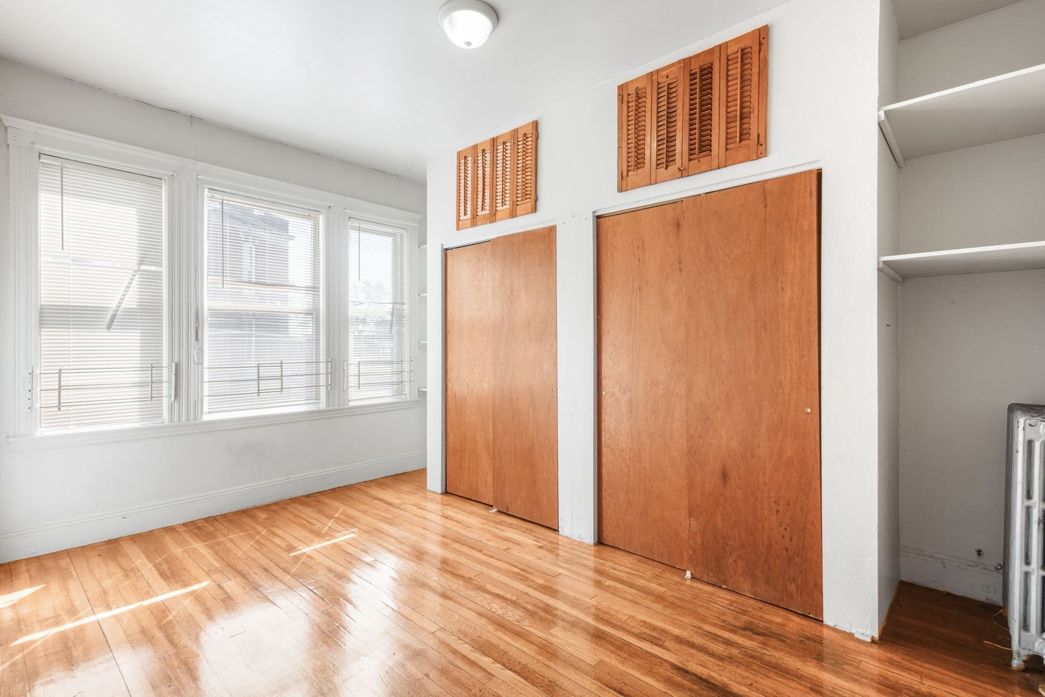 dorchester - #73413044
