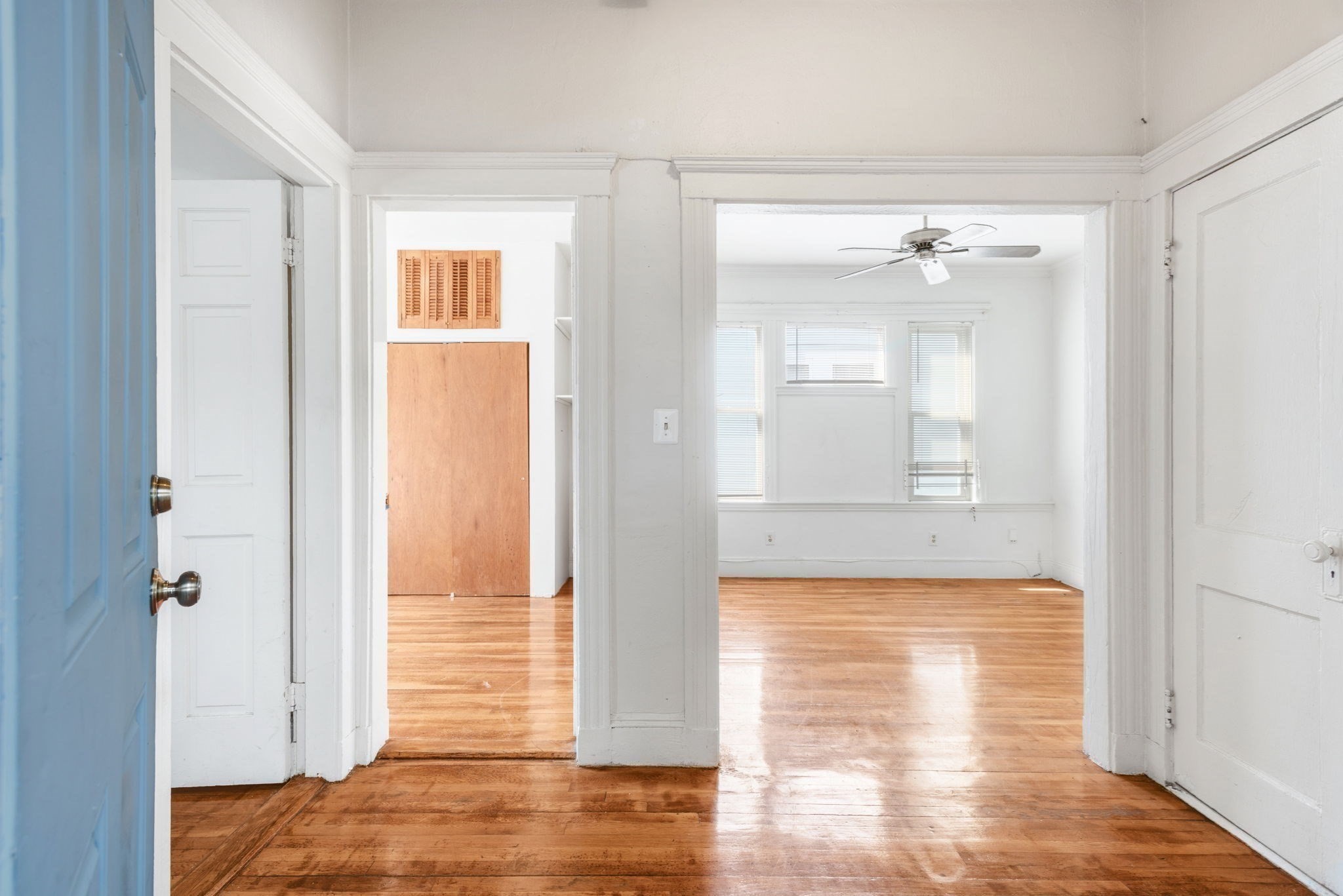 dorchester - #73413044