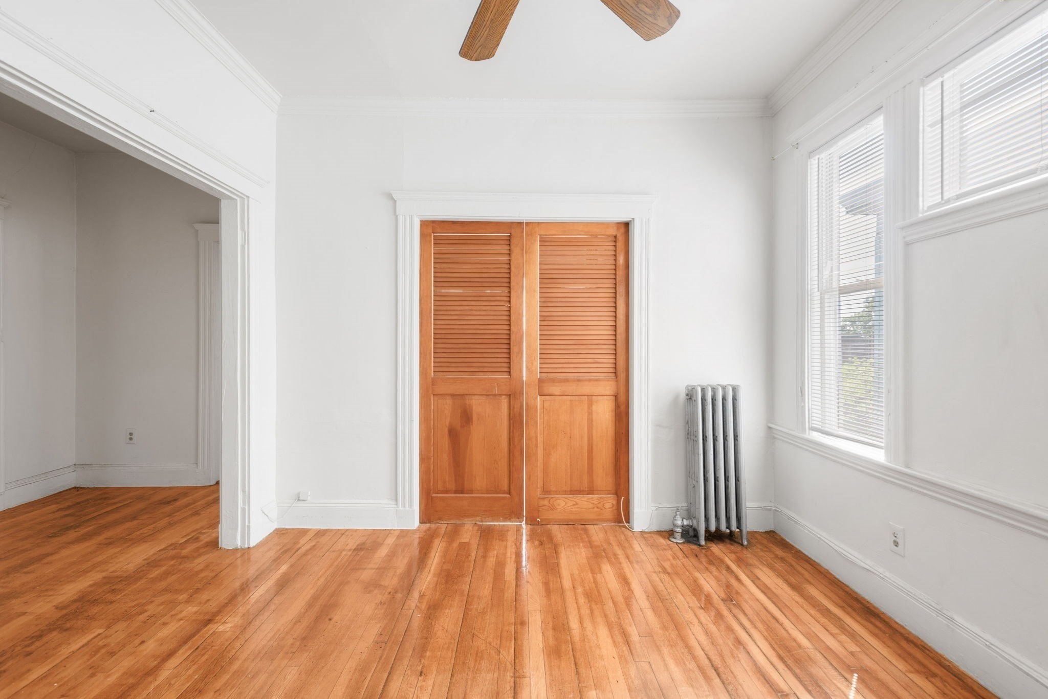 dorchester - #73413044