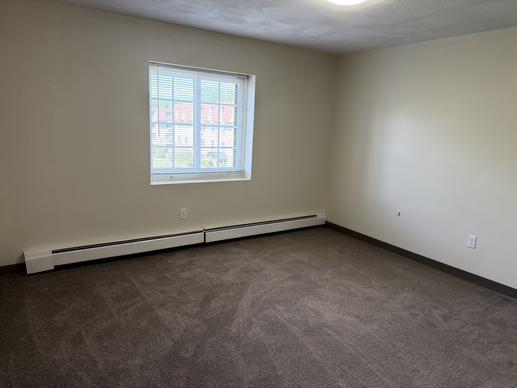 rockland - #73413156