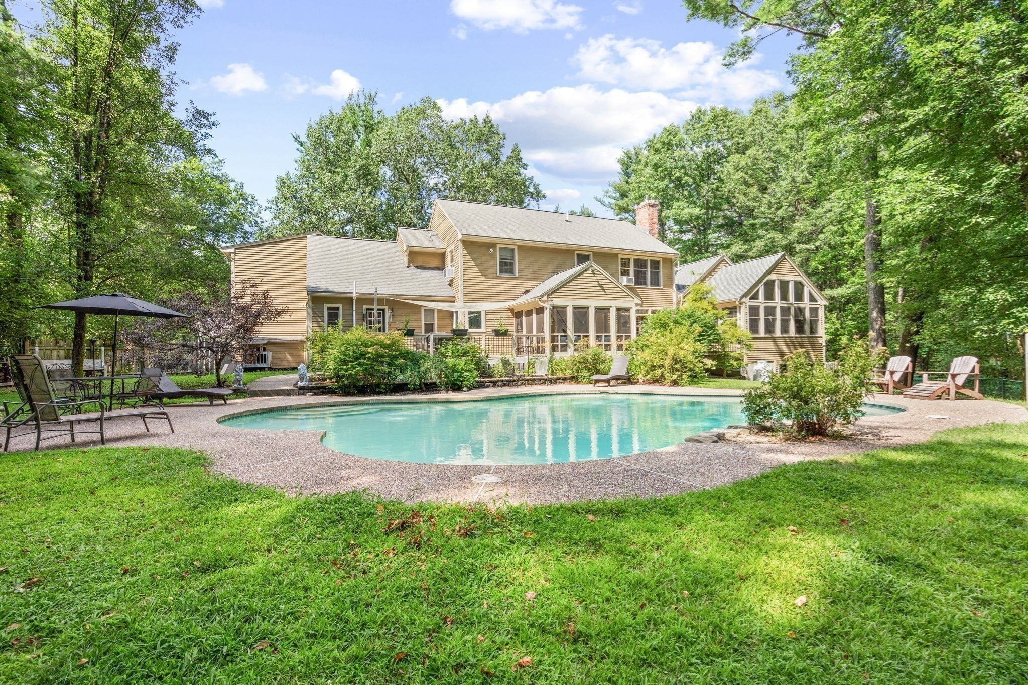 9 Stagecoach Rd, Princeton, MA 01541