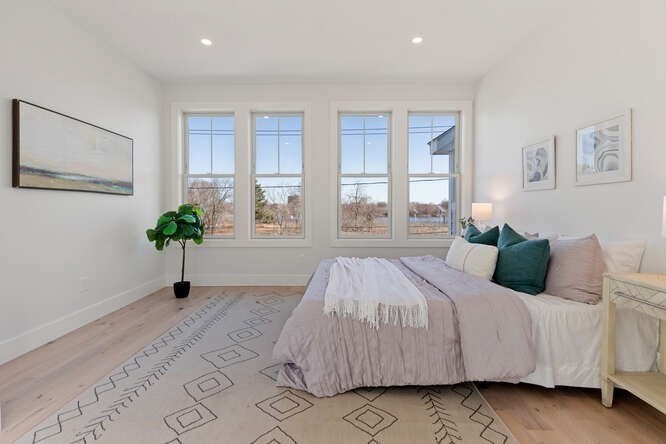 somerville - #73413277