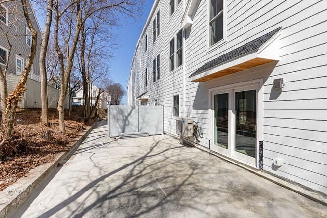 somerville - #73413277