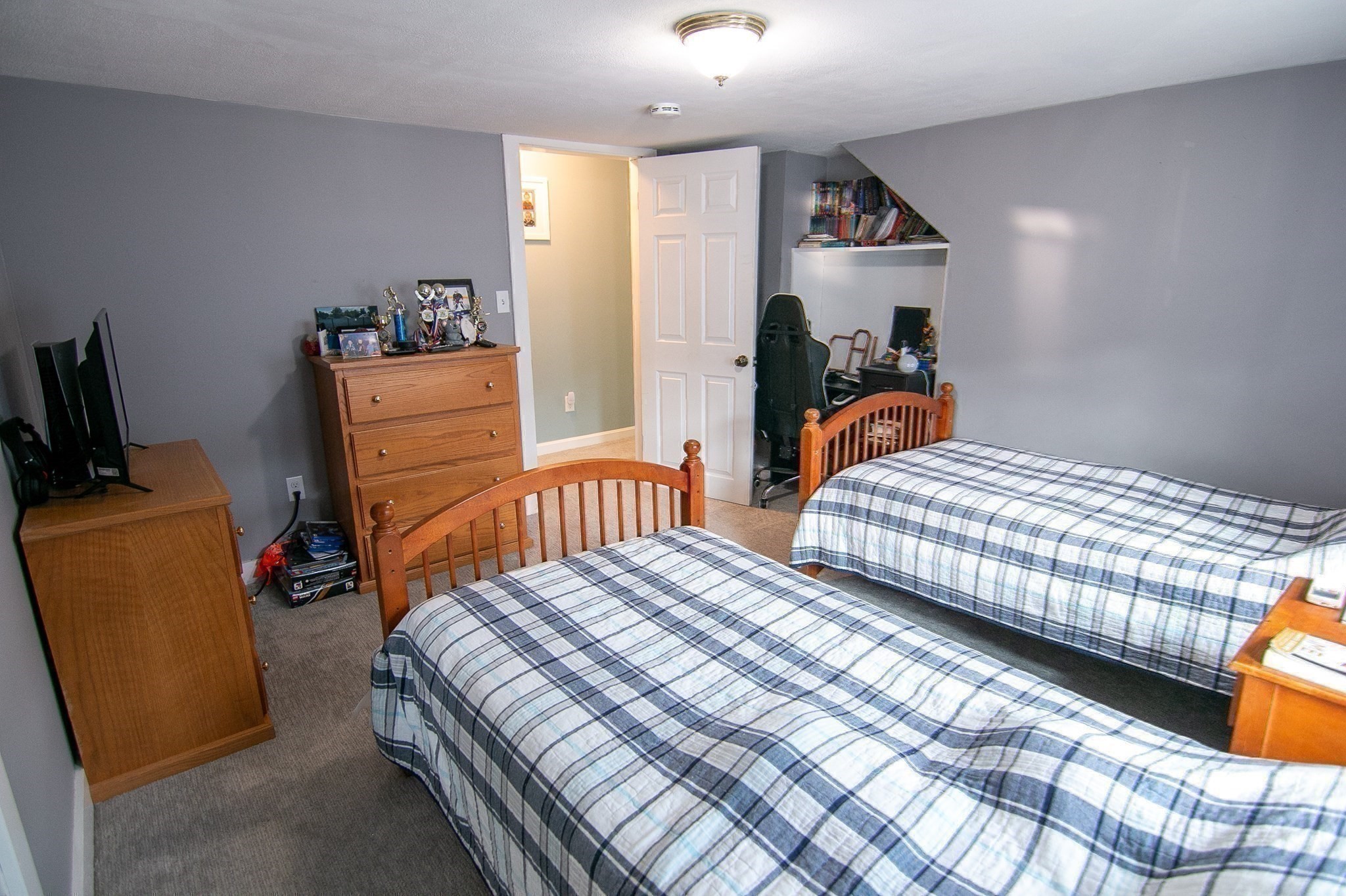 saugus - #73413349