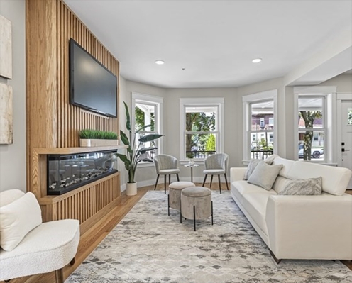 55 Packard Ave, Apt 1