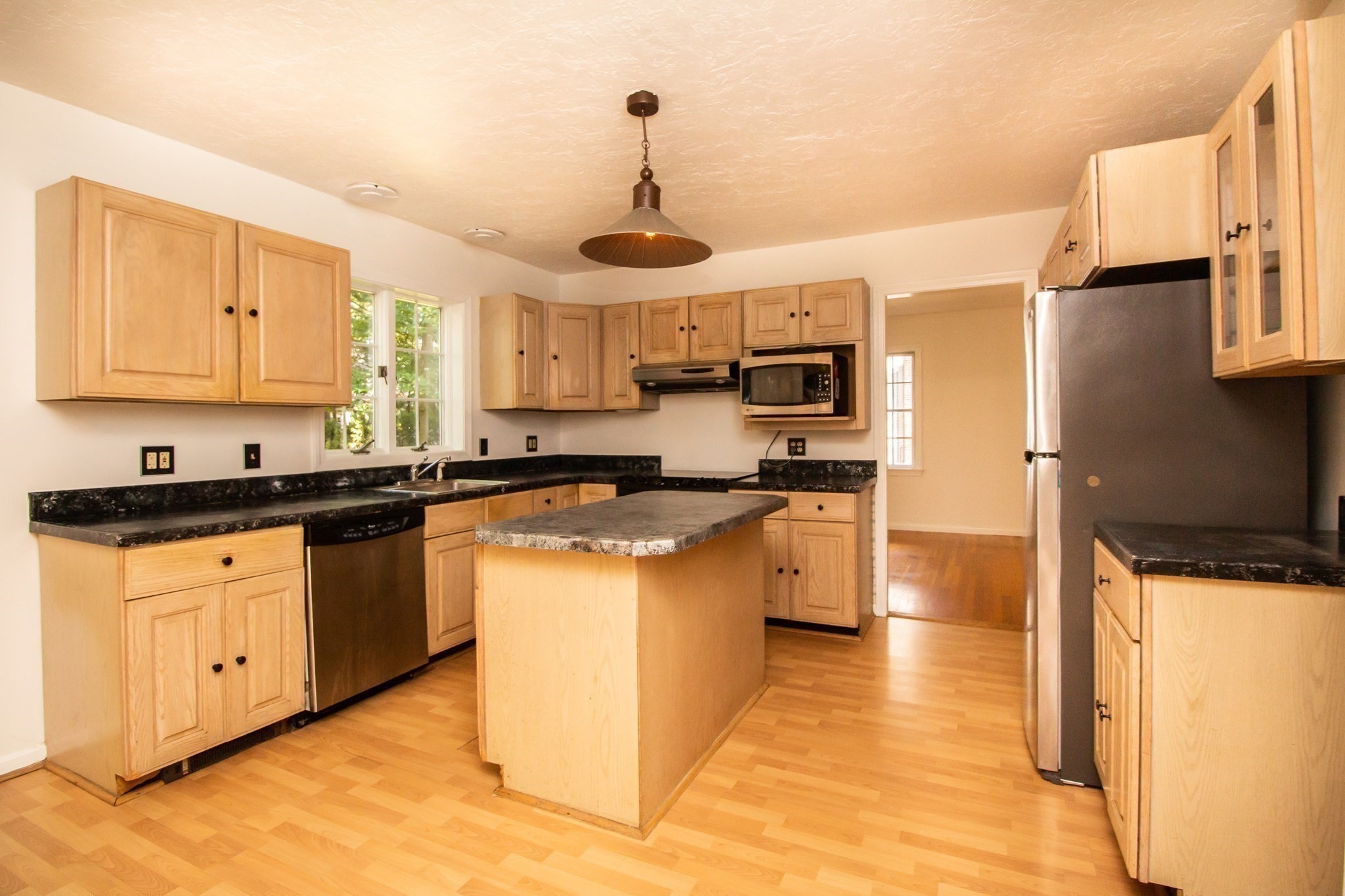 12 Tattan Farm Rd, Worcester, MA 01605 - Image 7