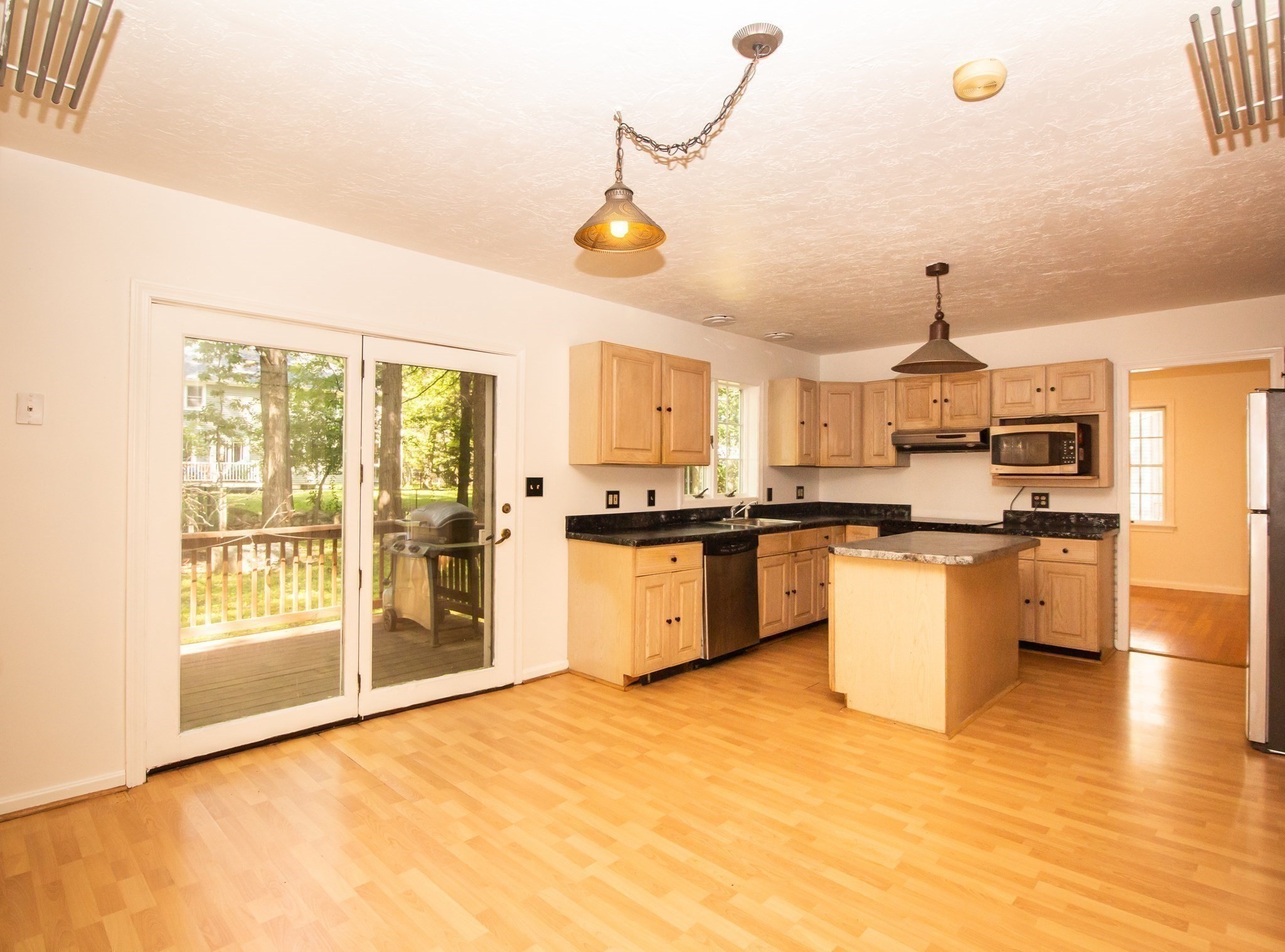 12 Tattan Farm Rd, Worcester, MA 01605 - Image 9