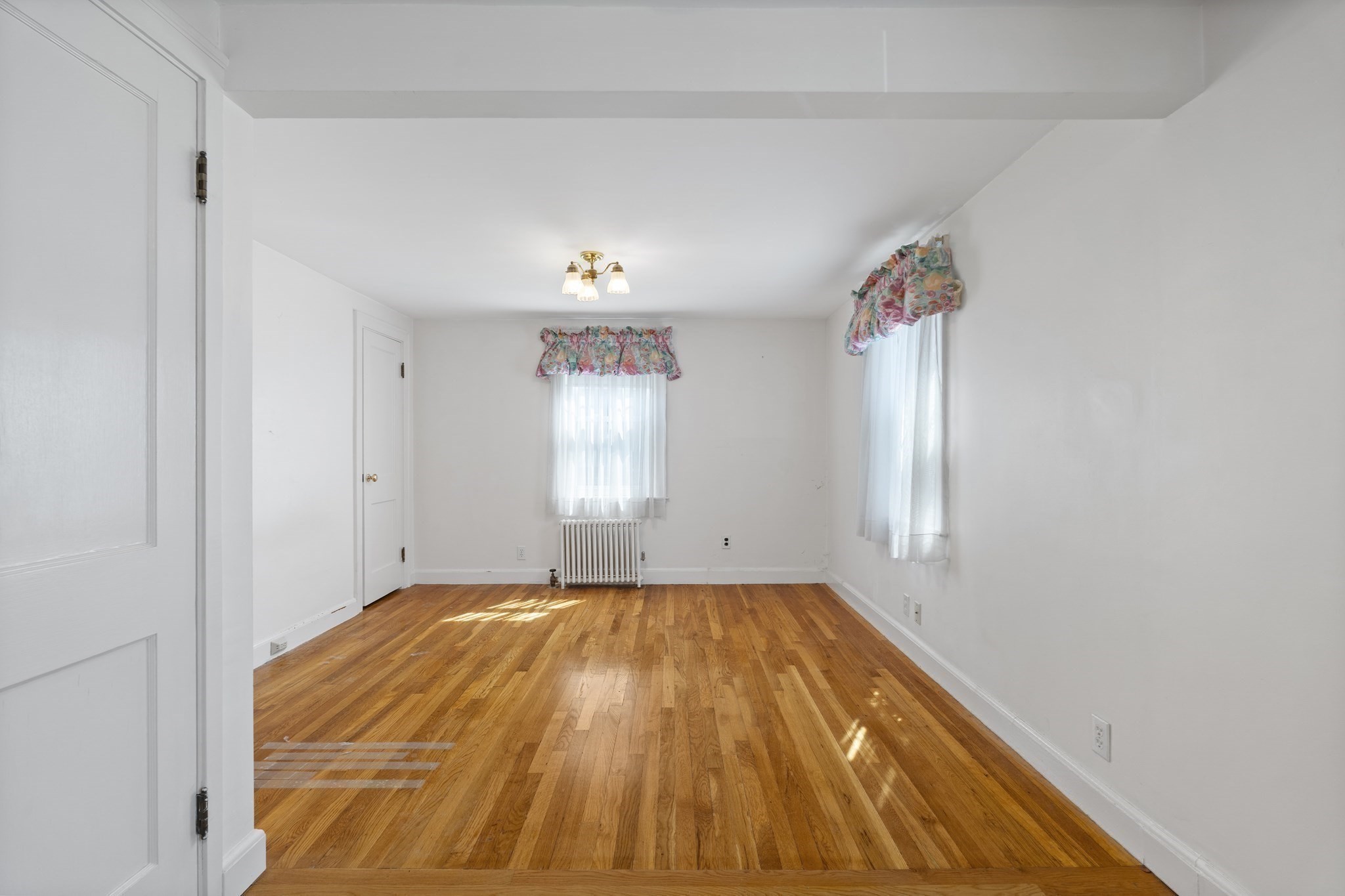 lynn - #73413409
