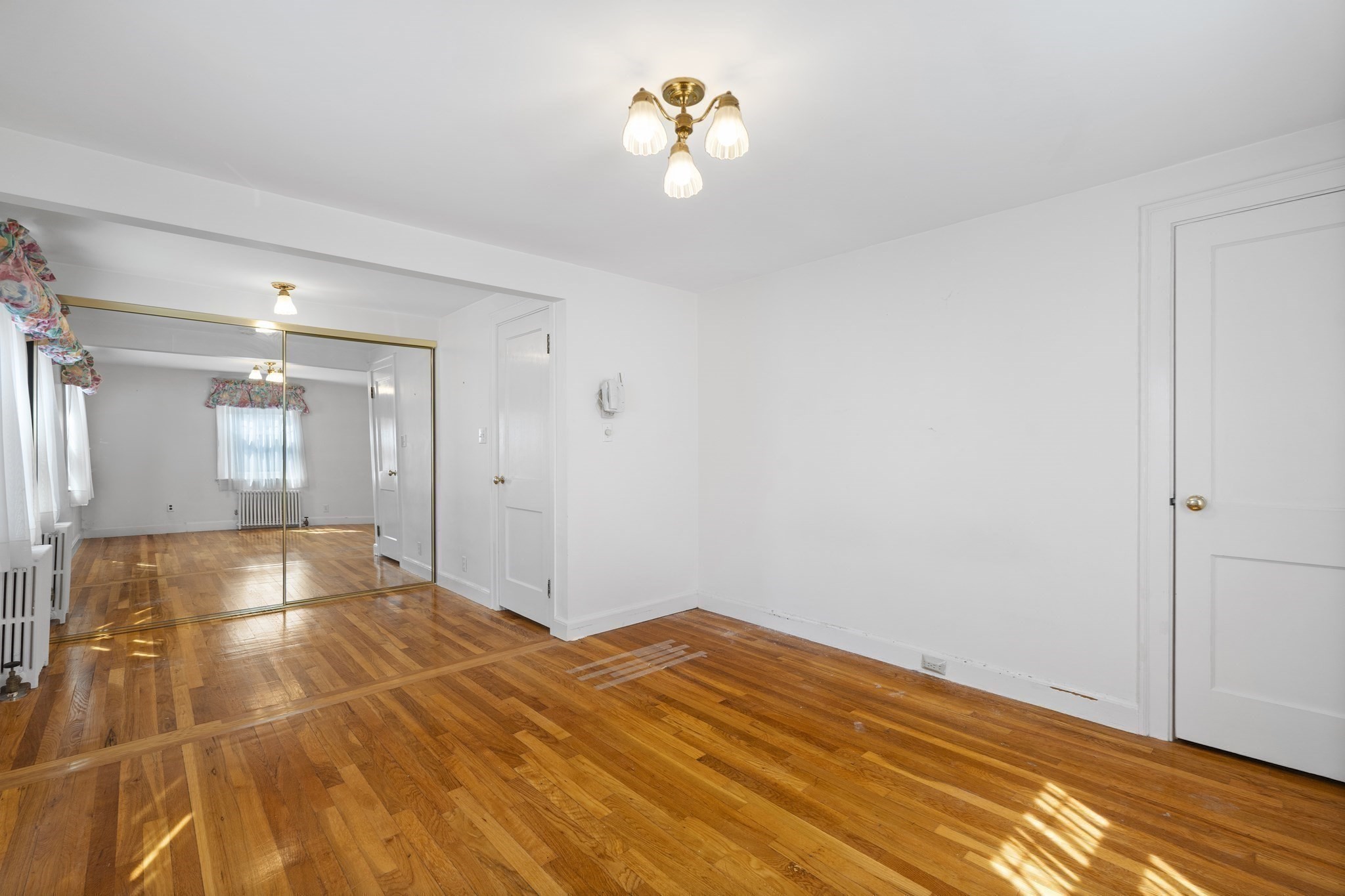 lynn - #73413409