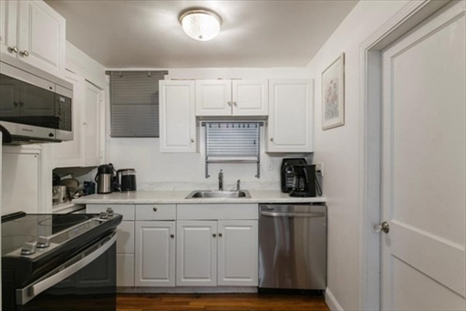 20 Claflin Rd, Apt A