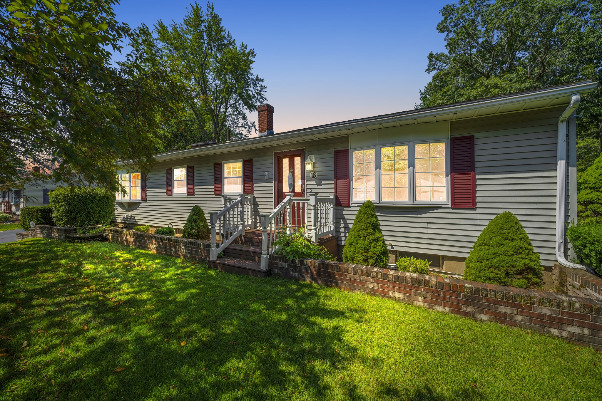 18 Glen Oak Drive, Enfield, CT 06082