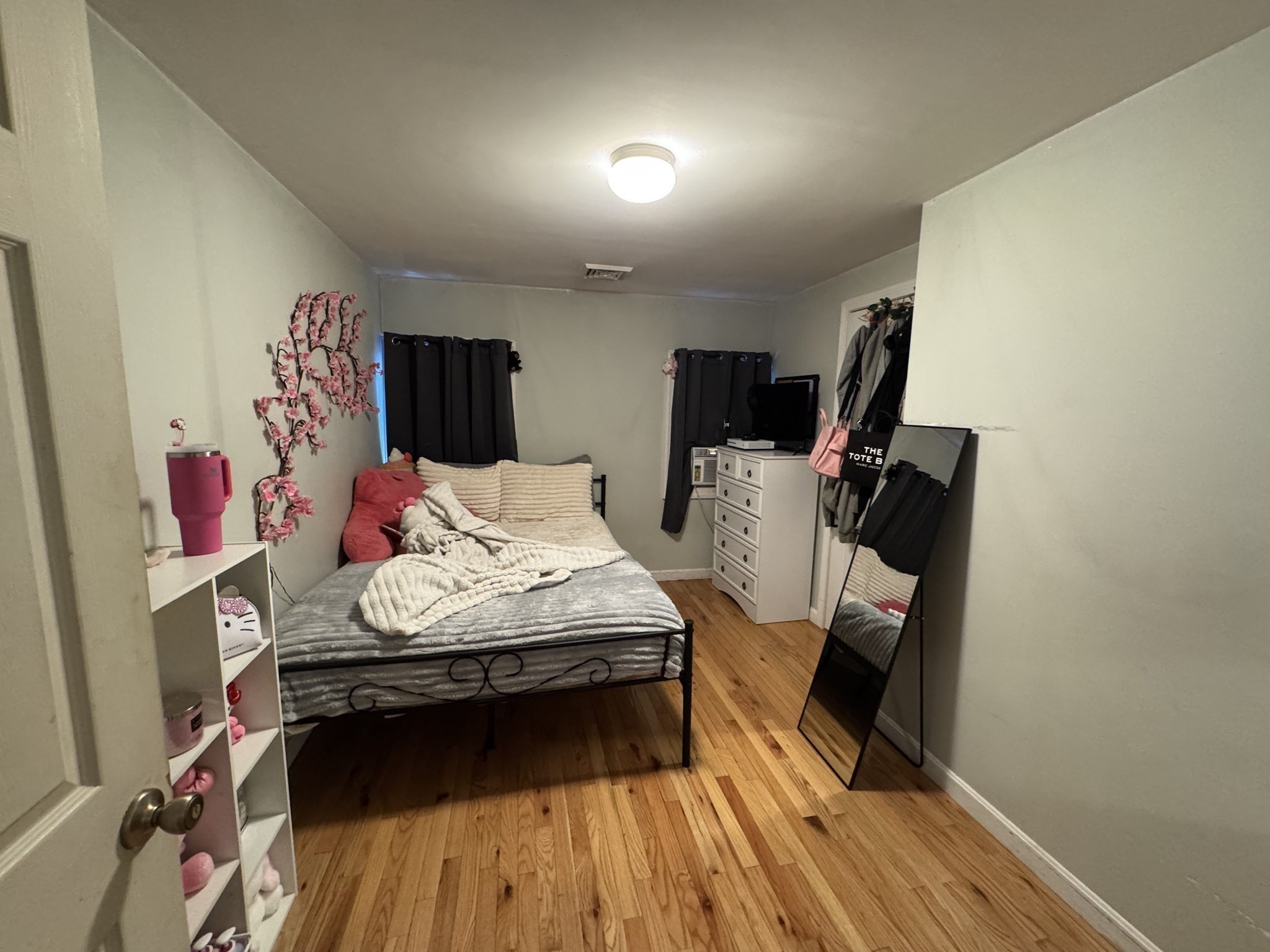 lowell - #73413669