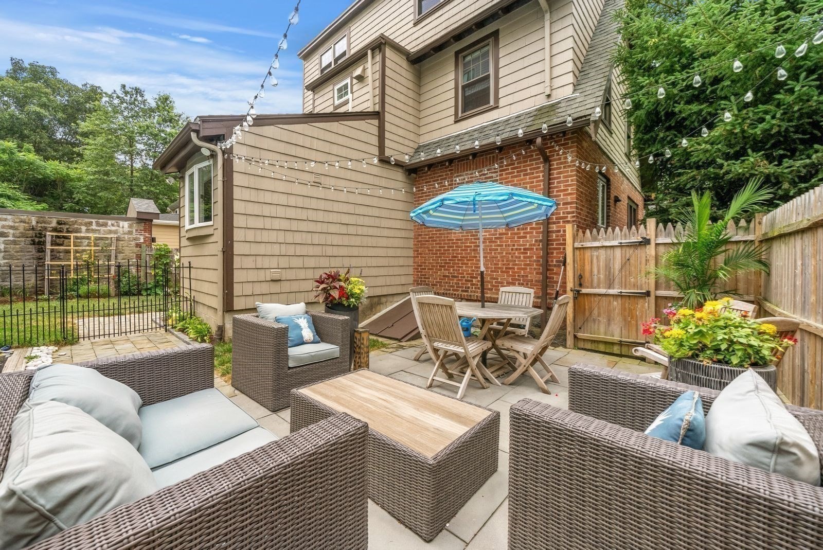 roslindale - #73413825
