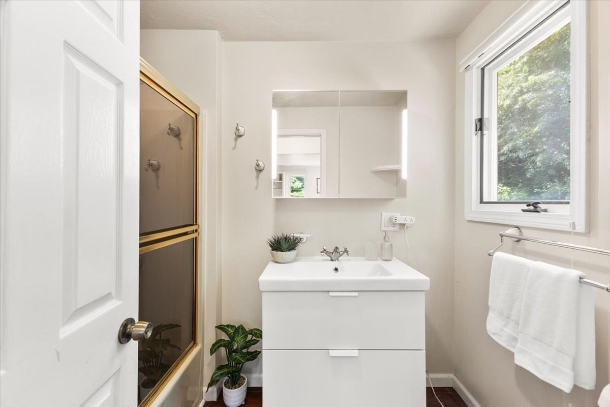 bridgewater - #73413970