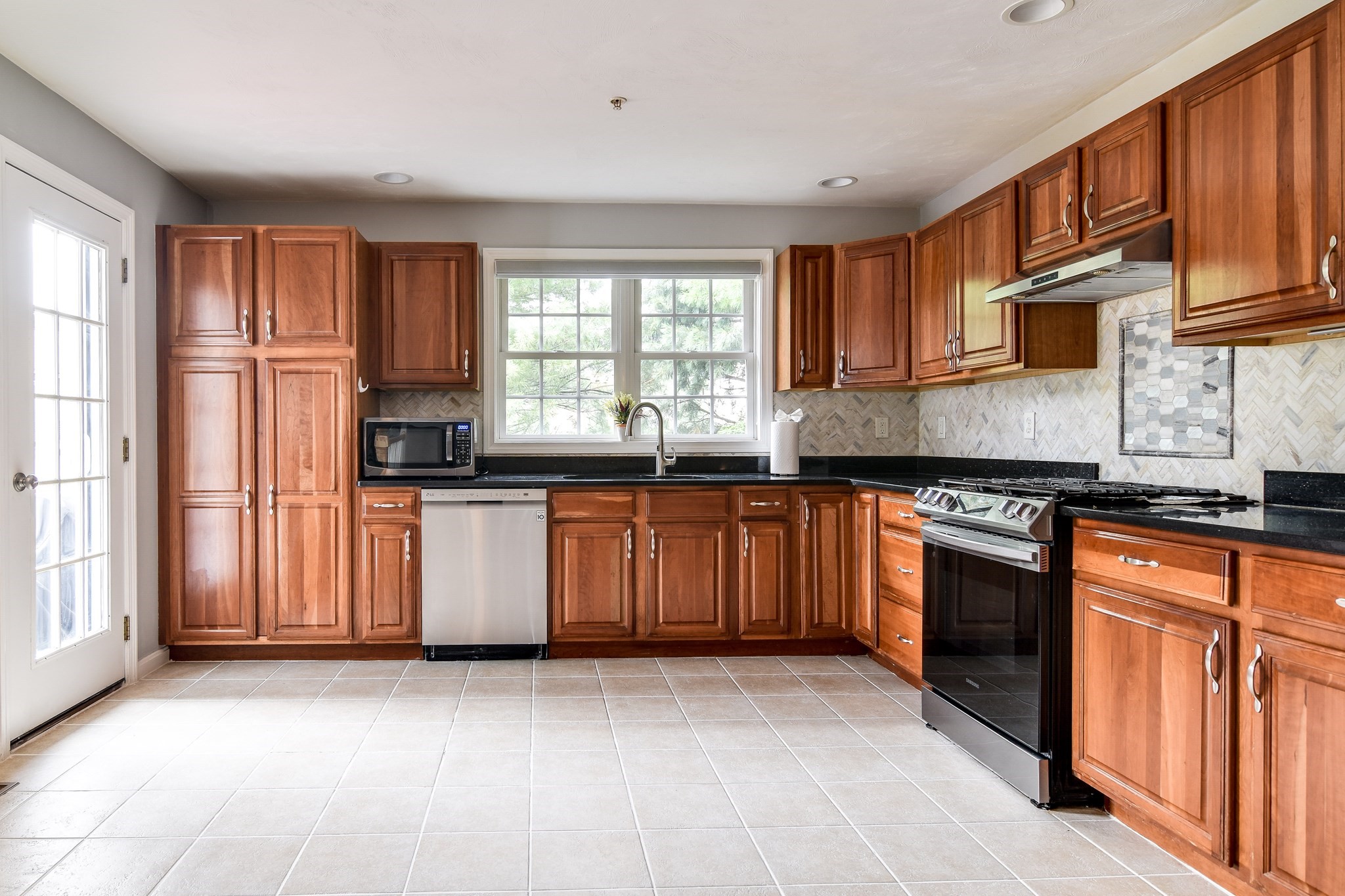 hopkinton - #73414052
