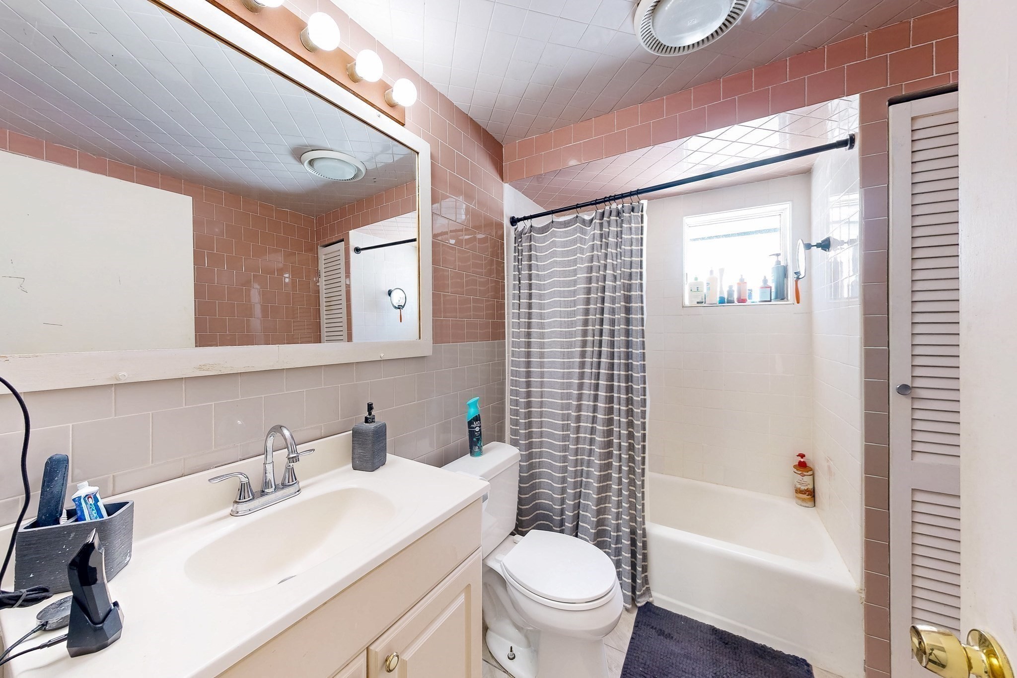 somerville - #73414082