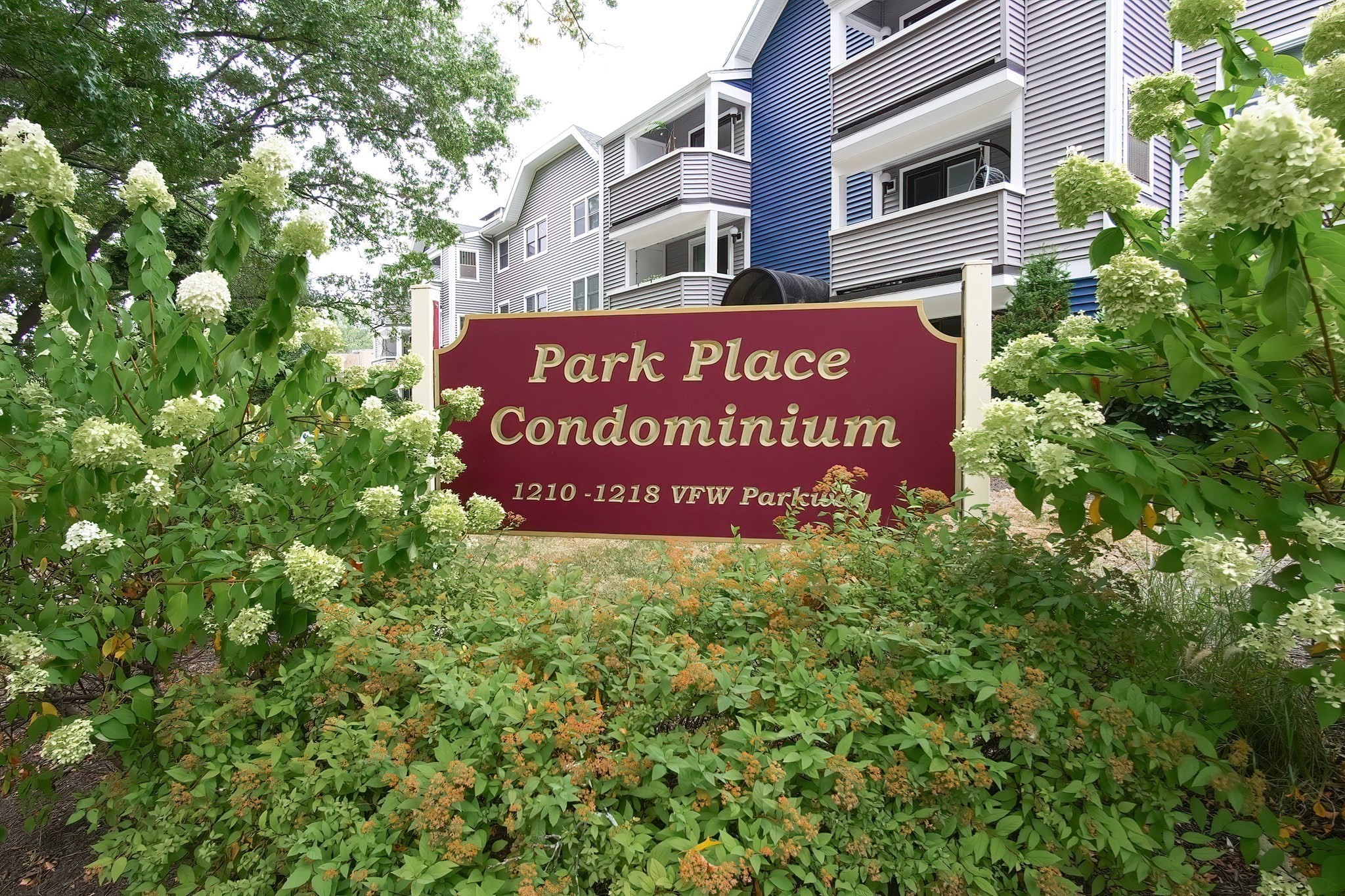 west-roxbury - #73414173
