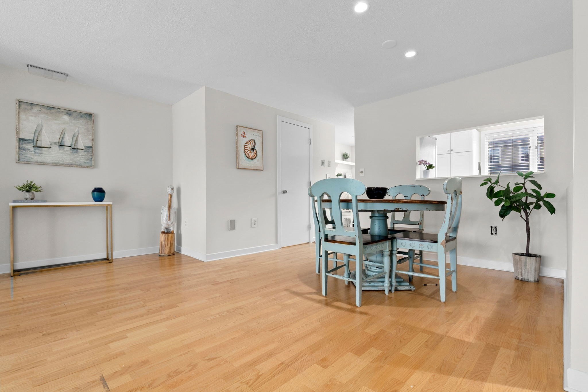 newburyport - #73414176