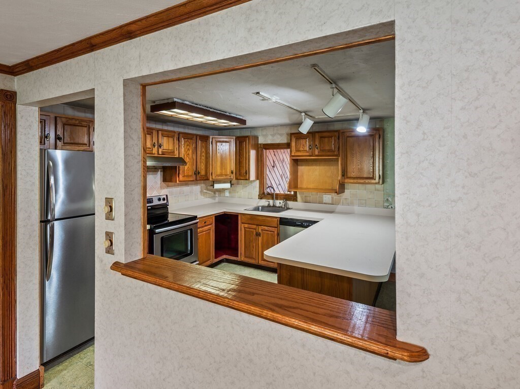 15 Priscilla Ln, Charlton, MA 01507 - Image 11