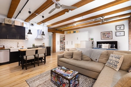 21 Wormwood St, Apt 310