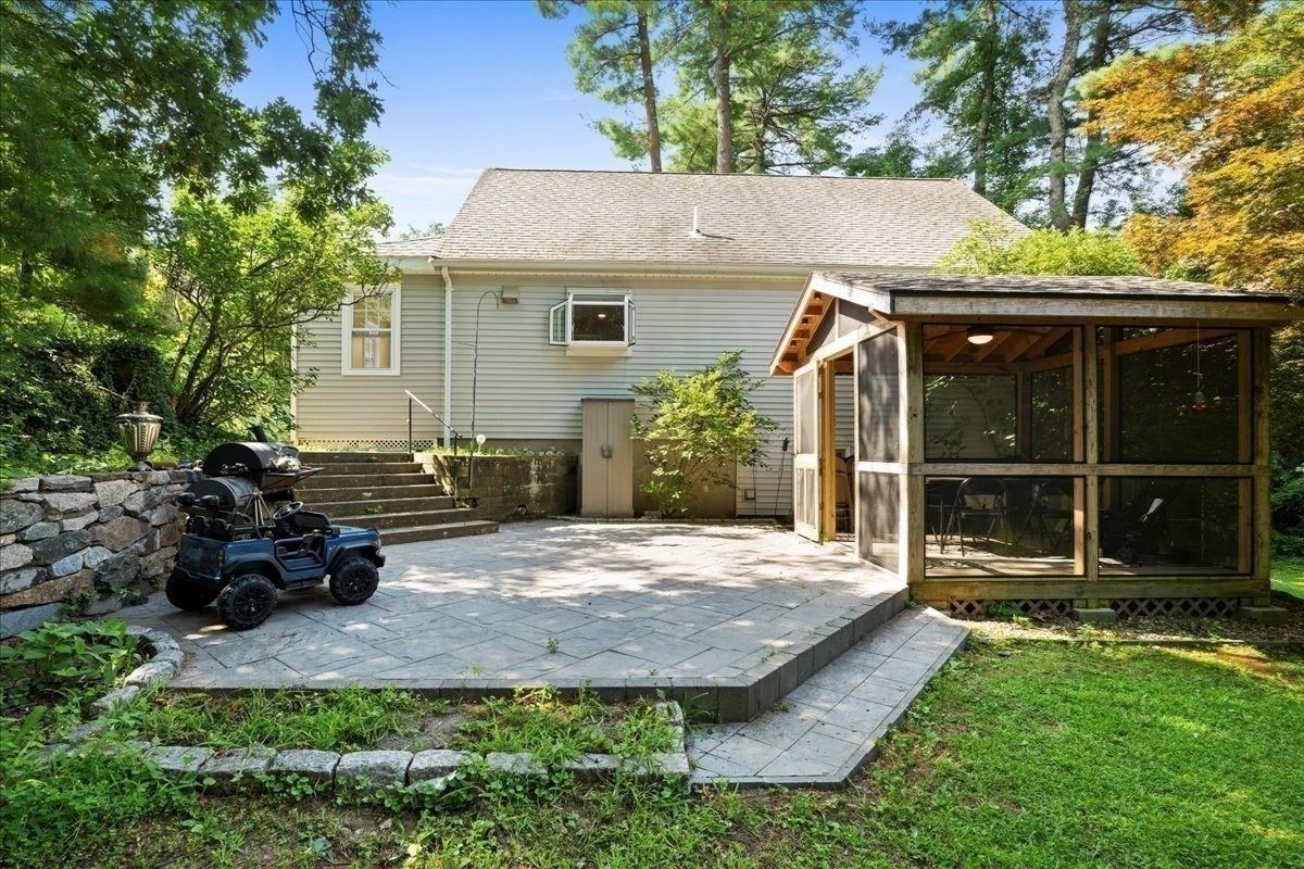 570 Franklin, Wrentham, MA 02093 - Image 30