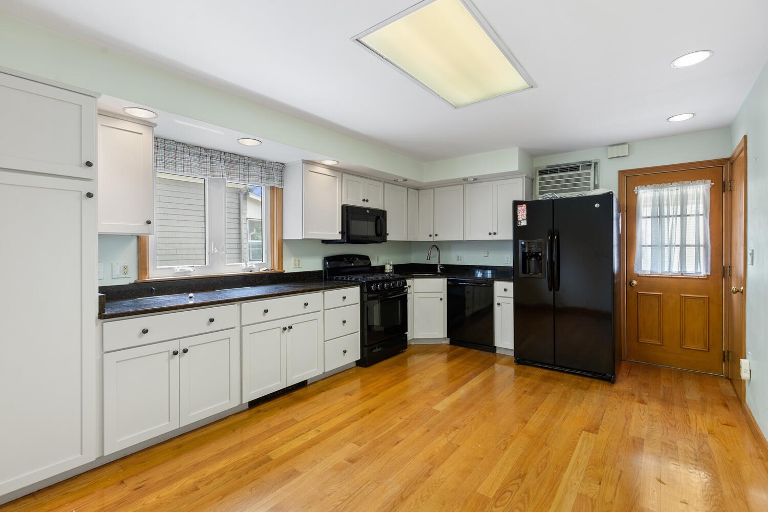 somerville - #73414341