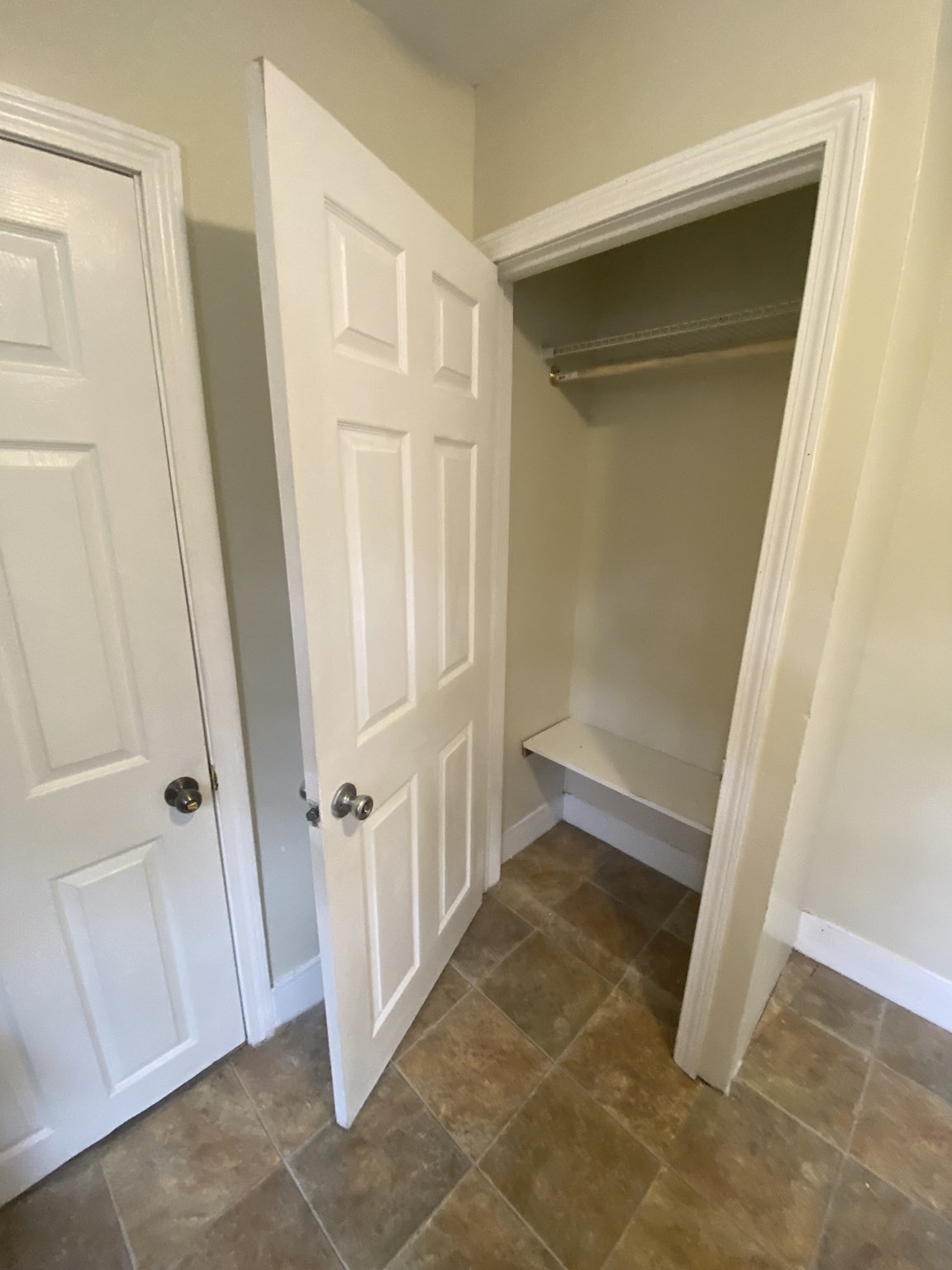 dorchester - #73414401