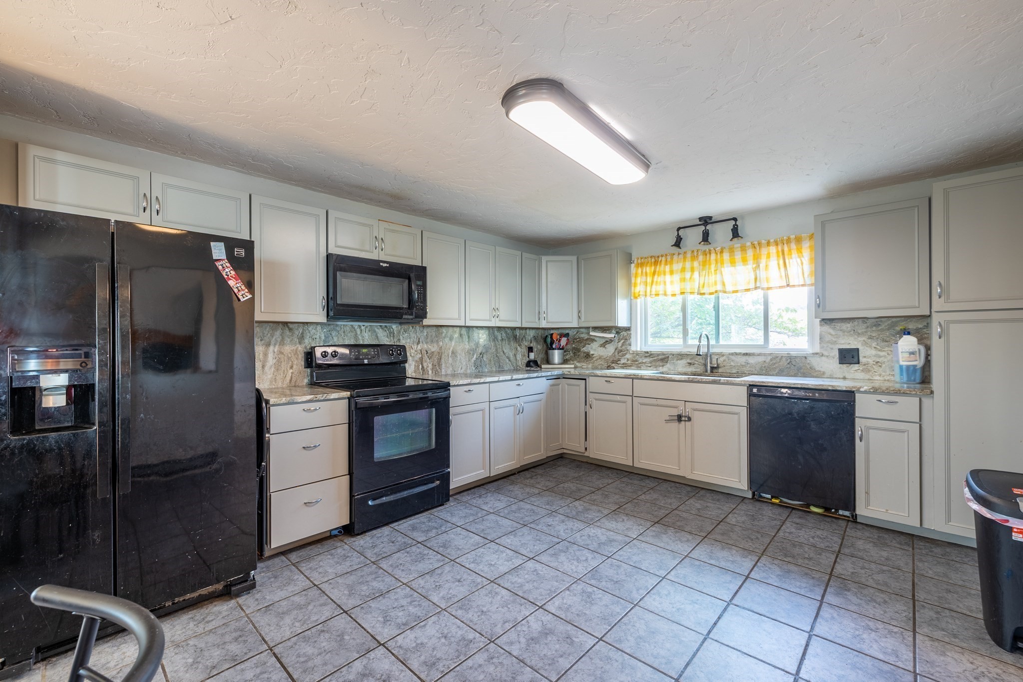 saugus - #73414419