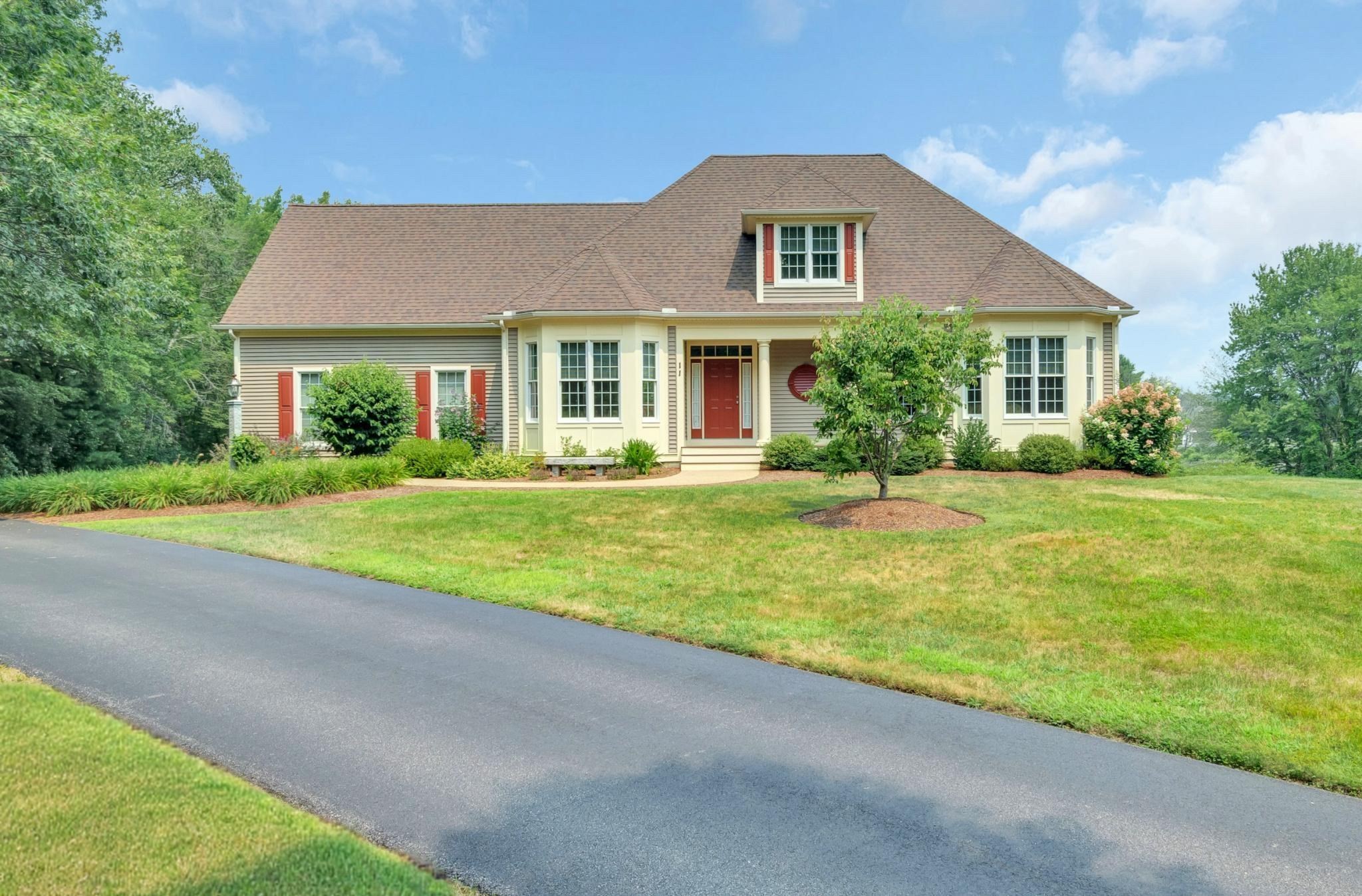 11 Miscoe Road, Mendon, MA 01756 - Image 2