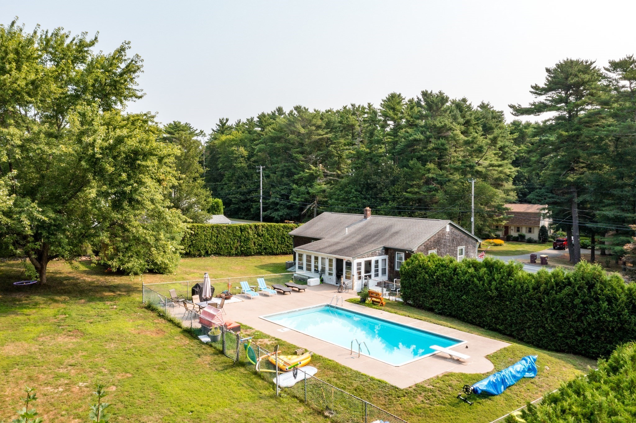 649 Middle Rd, Acushnet, MA 02743