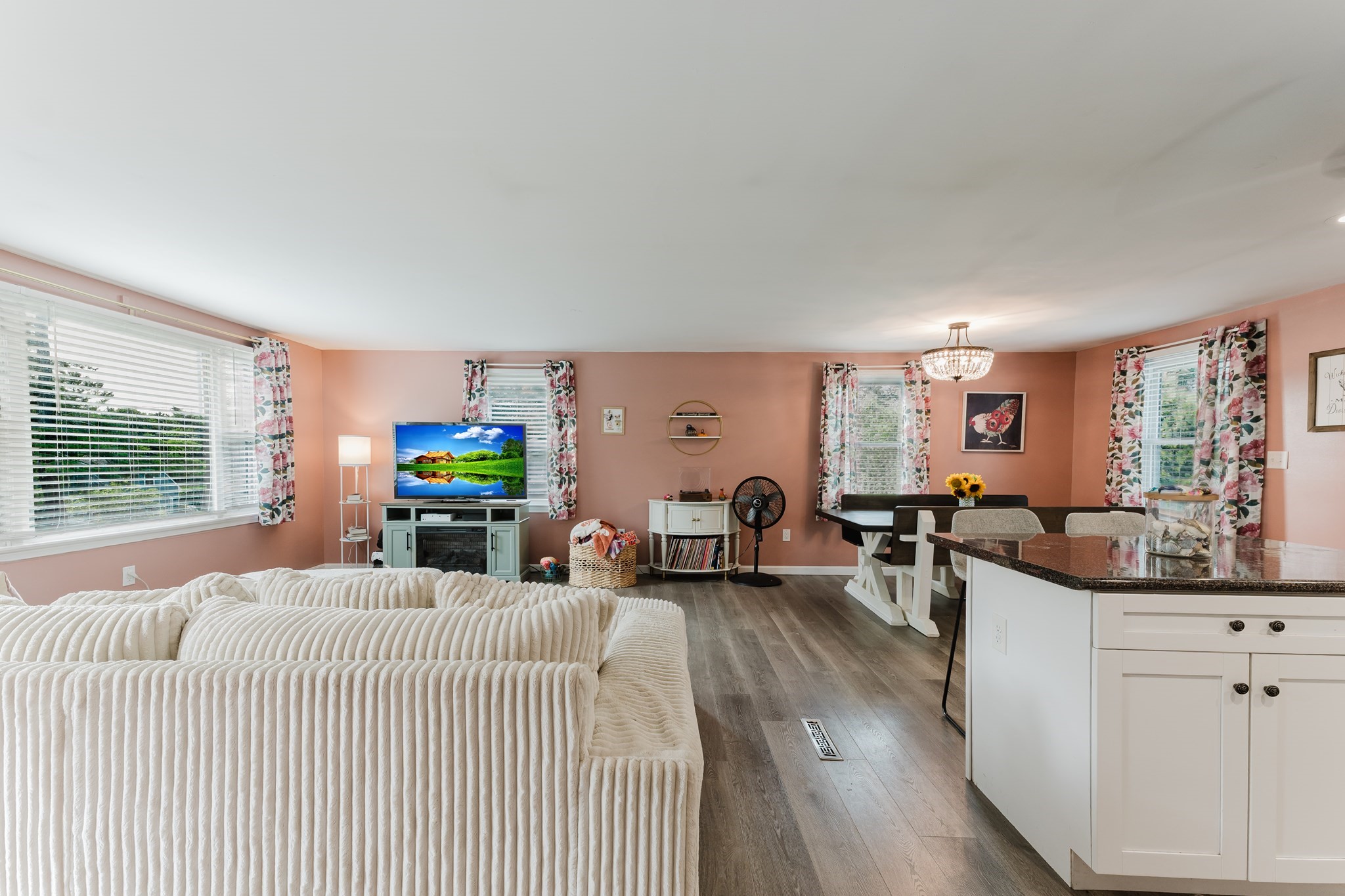 649 Middle Rd, Acushnet, MA 02743 - Image 27