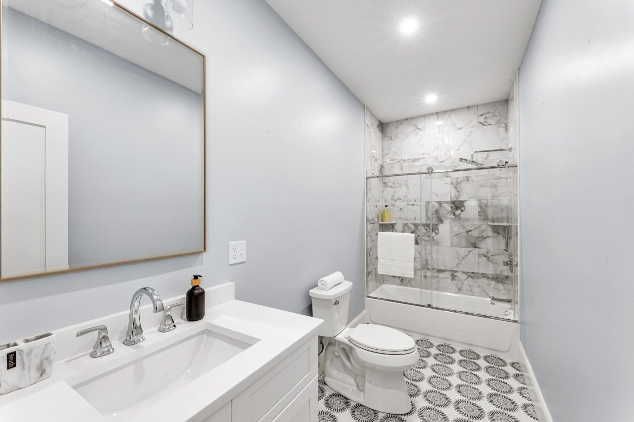 roslindale - #73414541