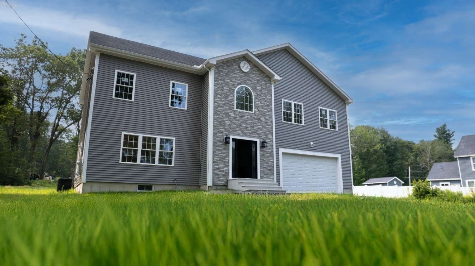 217 Prospect St, Auburn, MA 01501