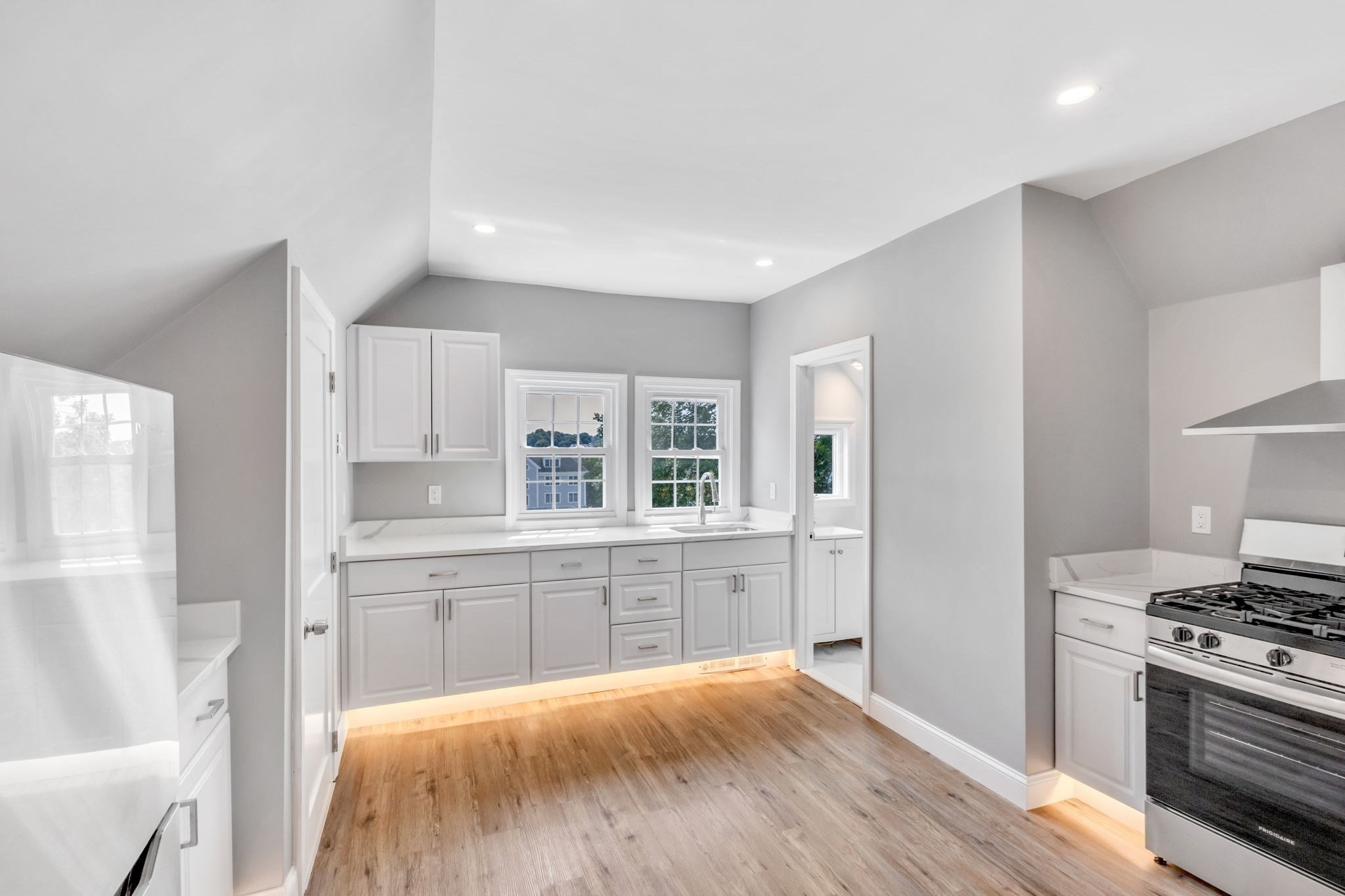 5 Beckford St Unit 3, Beverly, MA 01915 - Image 5