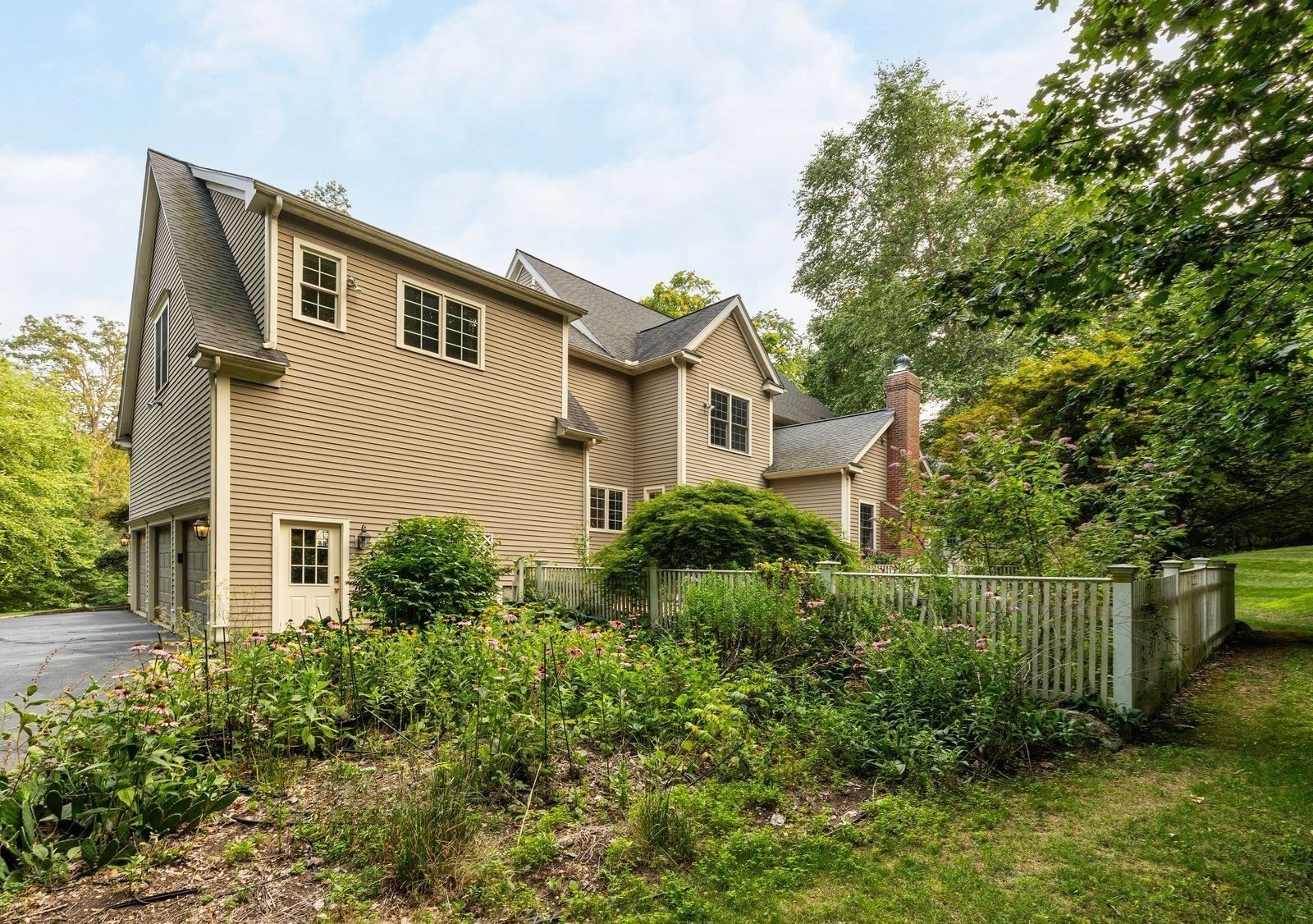 hopkinton - #73414704