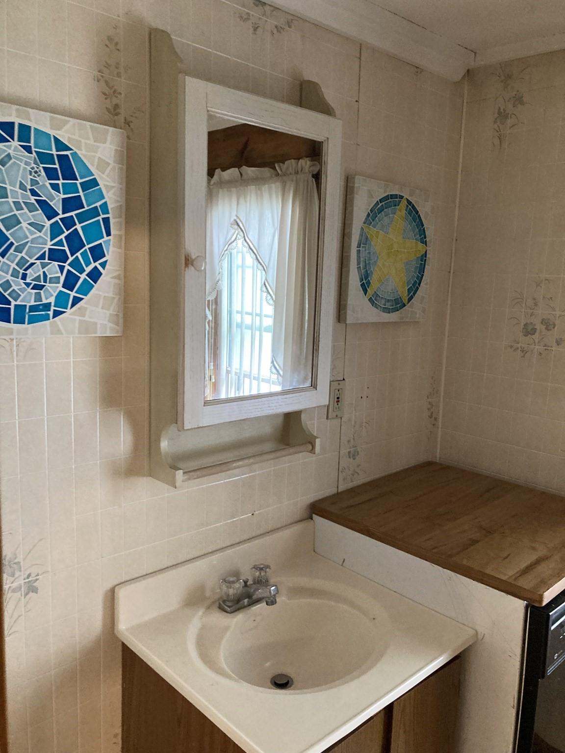 23 Southwick St, Agawam, MA 01030 - Image 10