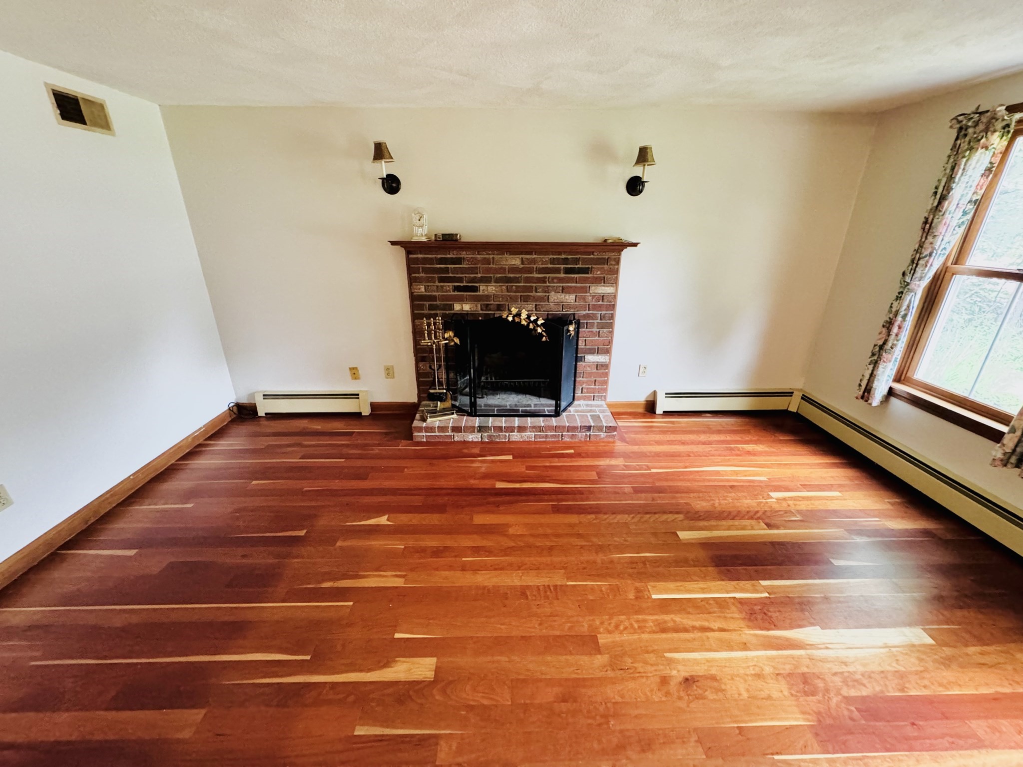 tyngsborough - #73414711