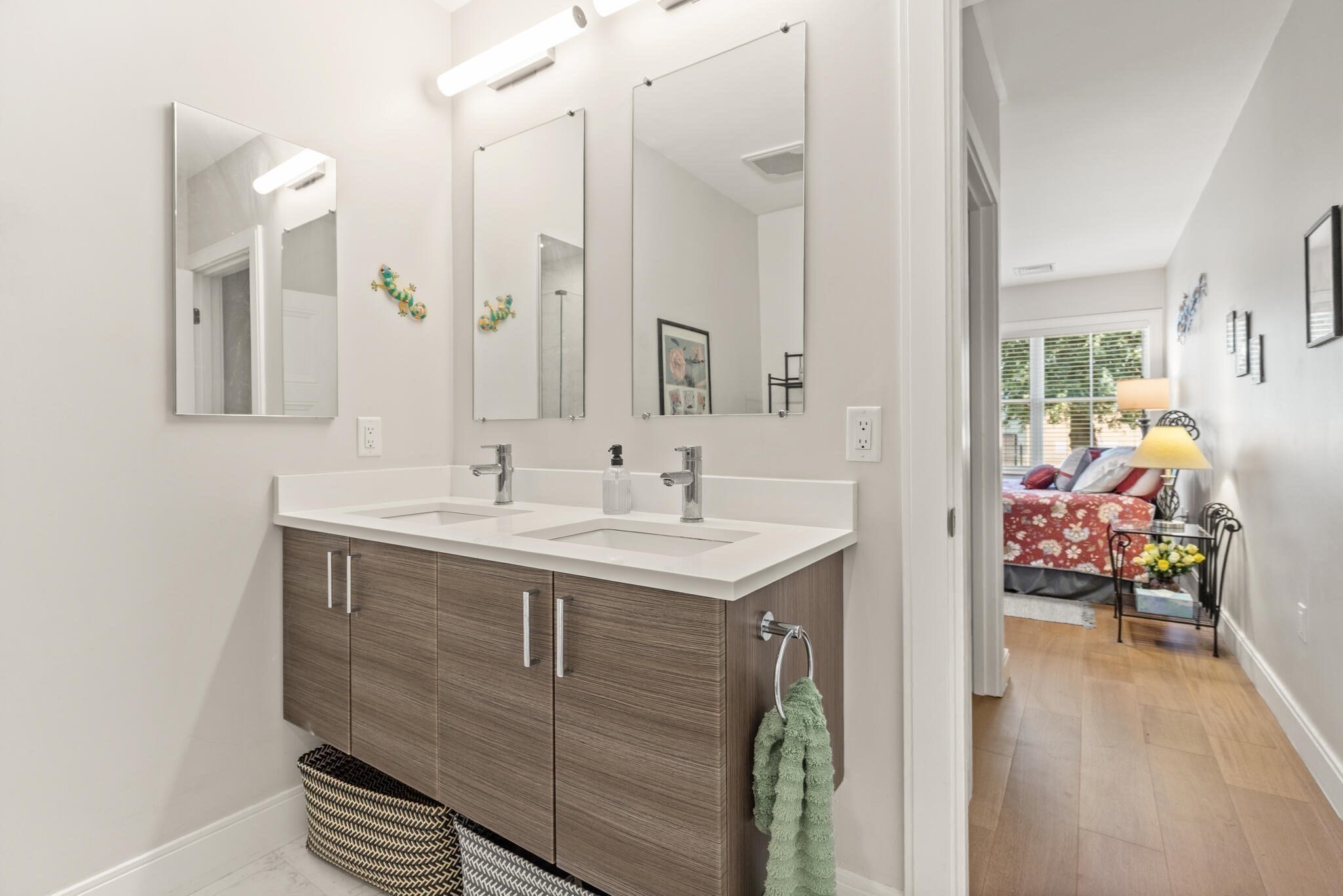 west-roxbury - #73414771