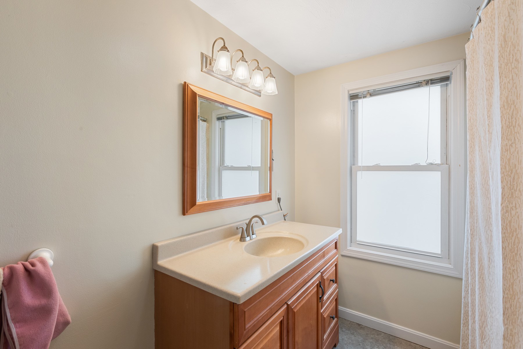 leominster - #73414782