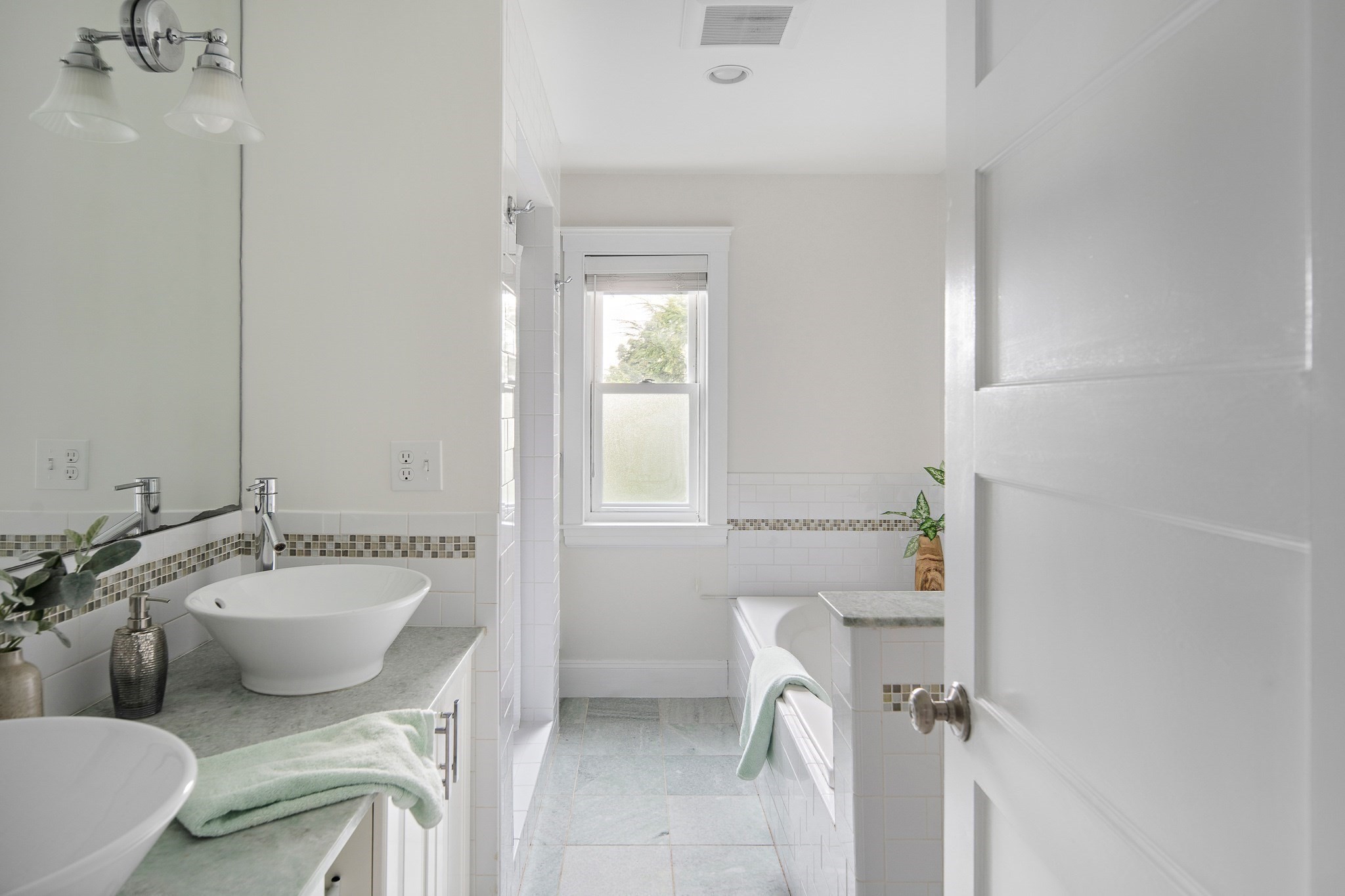 needham - #73414790