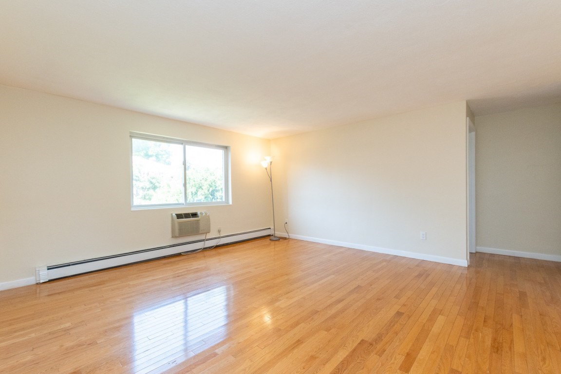 west-roxbury - #73415093