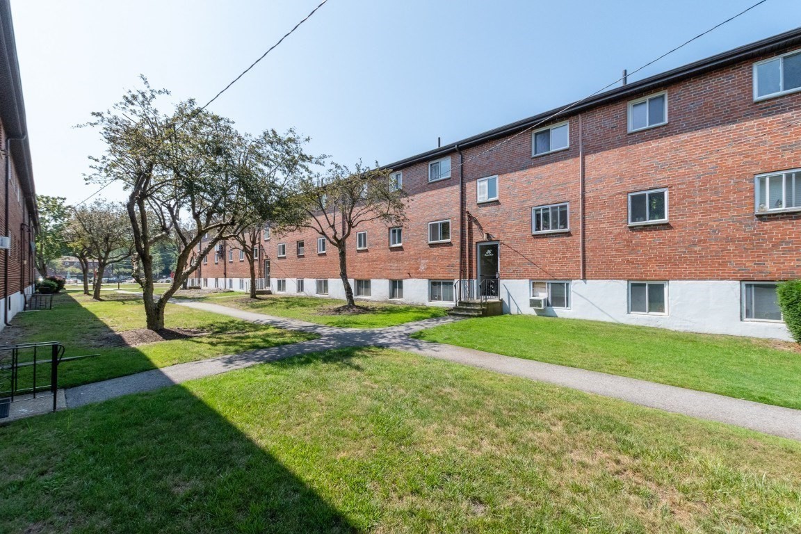 west-roxbury - #73415093