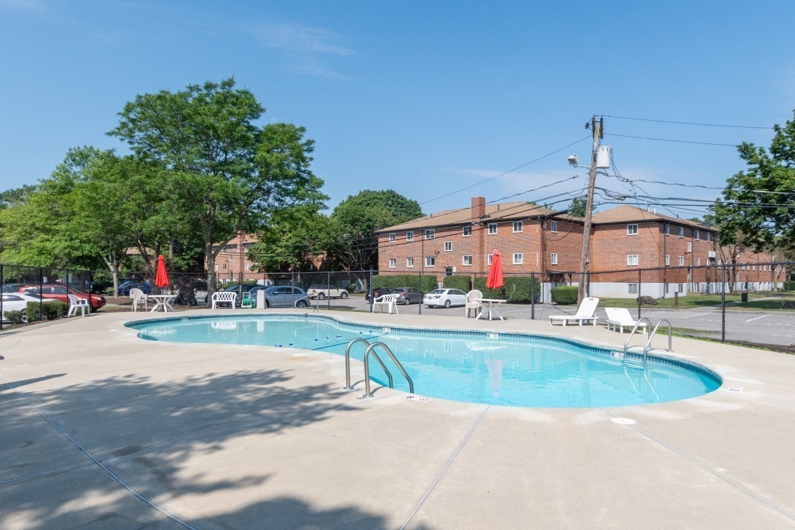 west-roxbury - #73415093