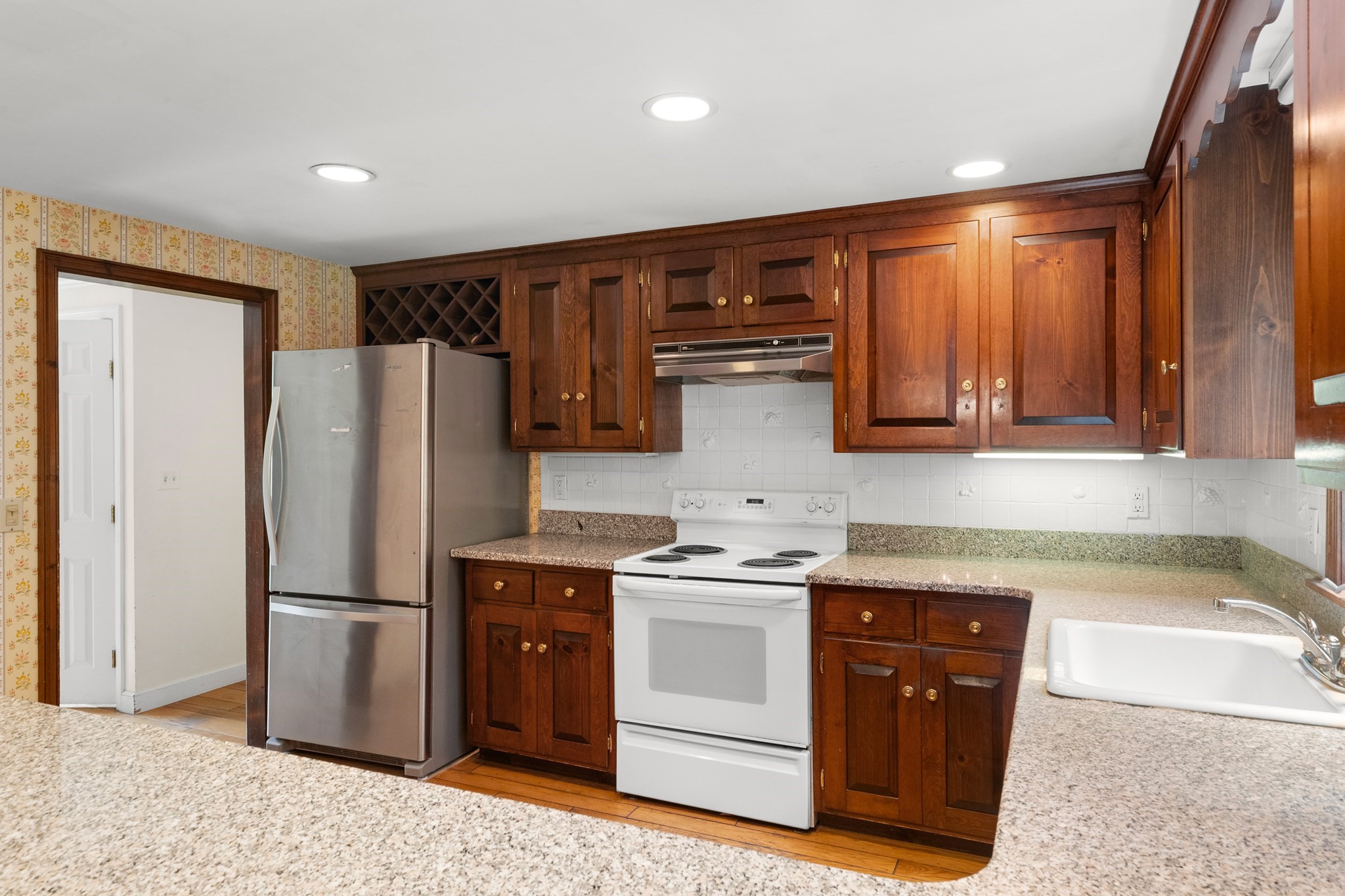 lynnfield - #73415094
