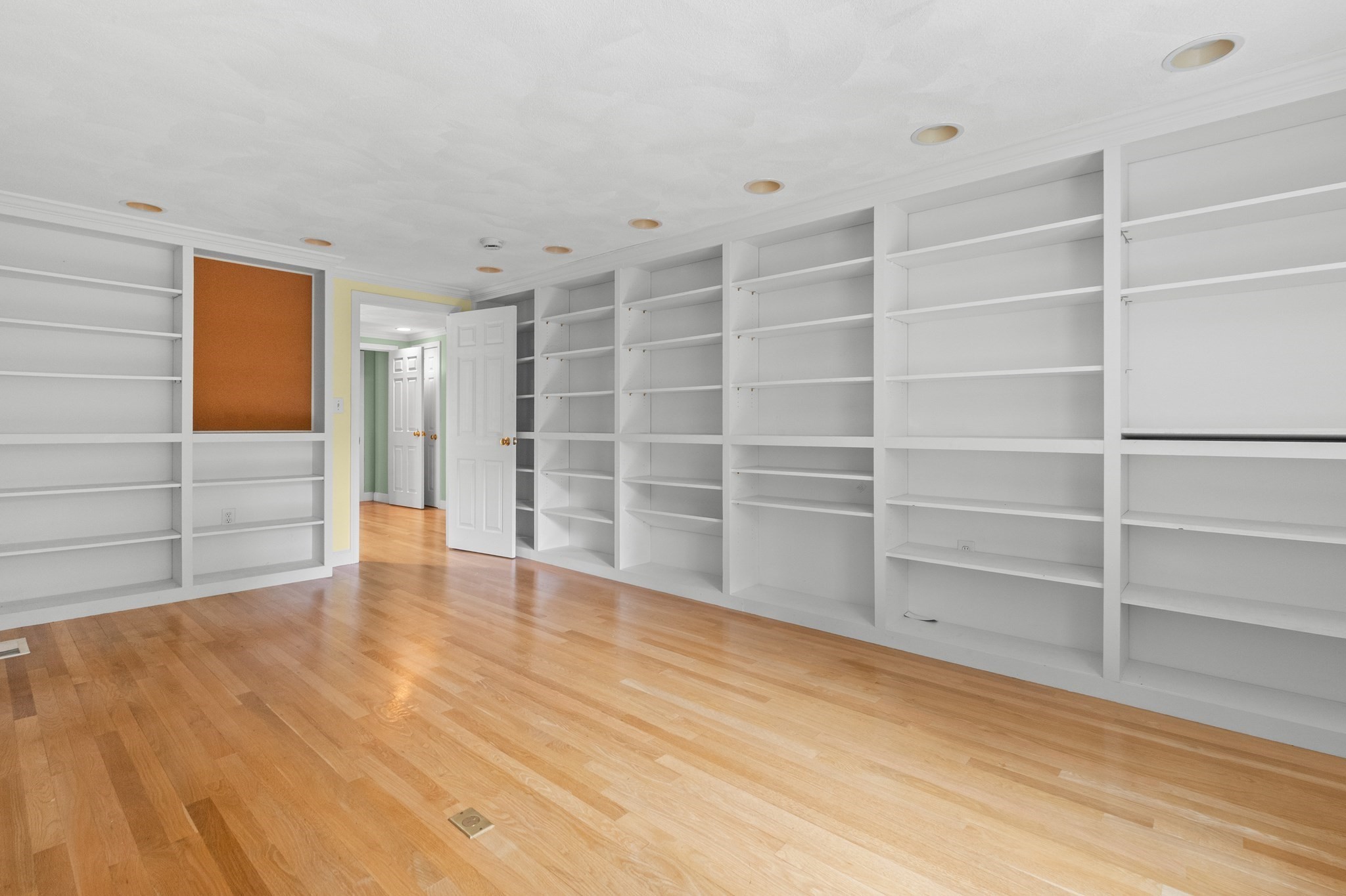 lynnfield - #73415094