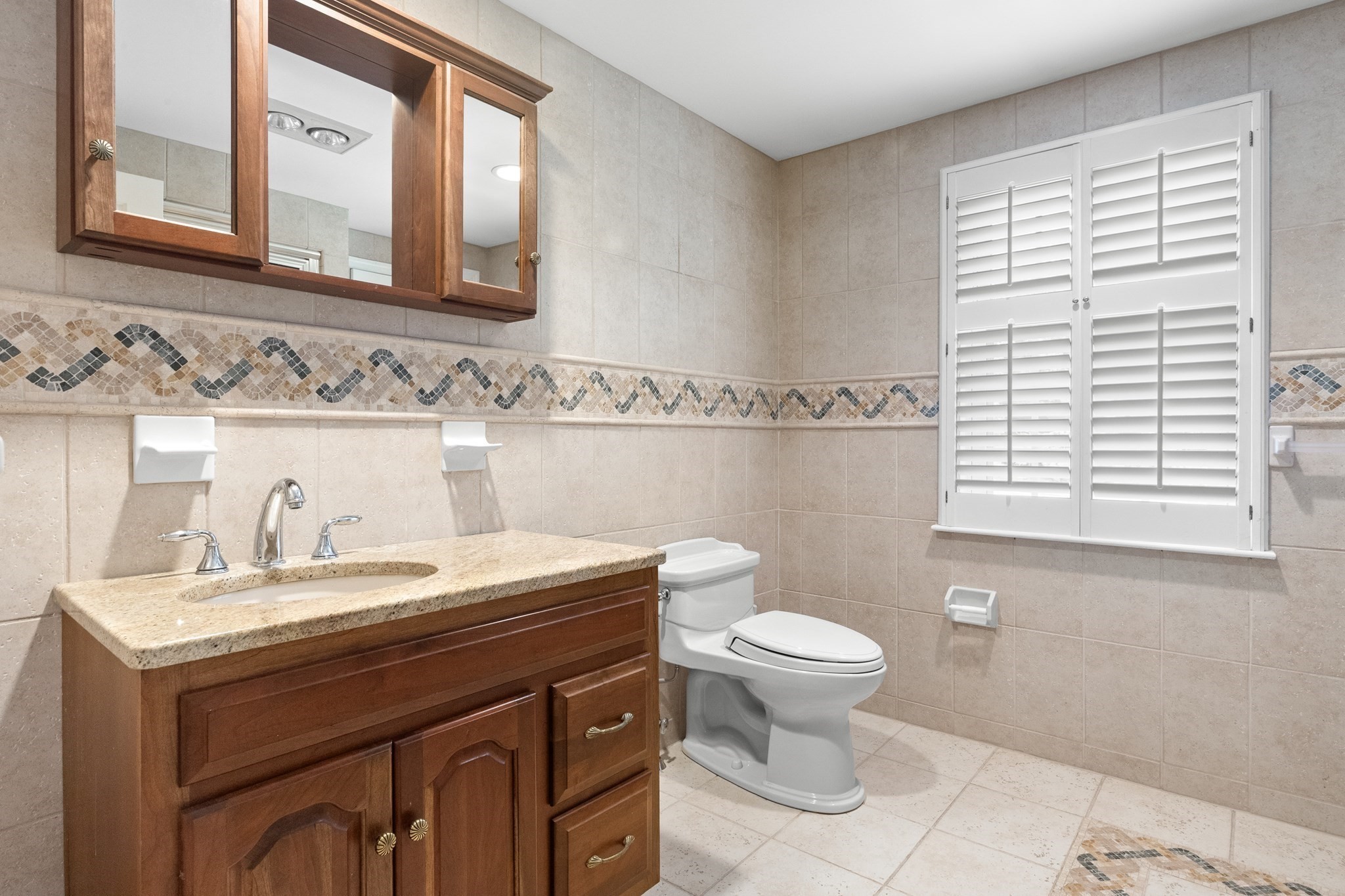 lynnfield - #73415094