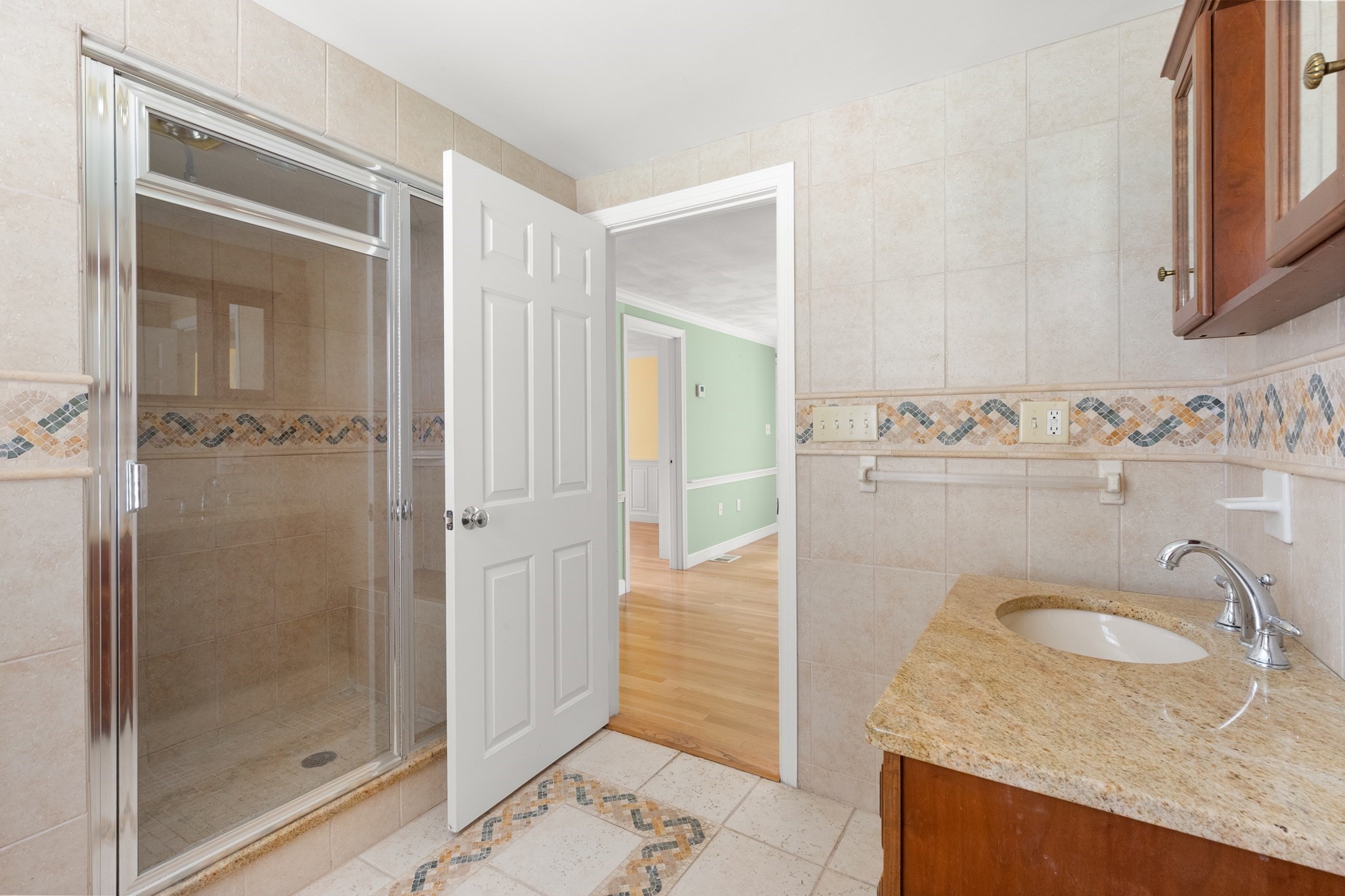 lynnfield - #73415094